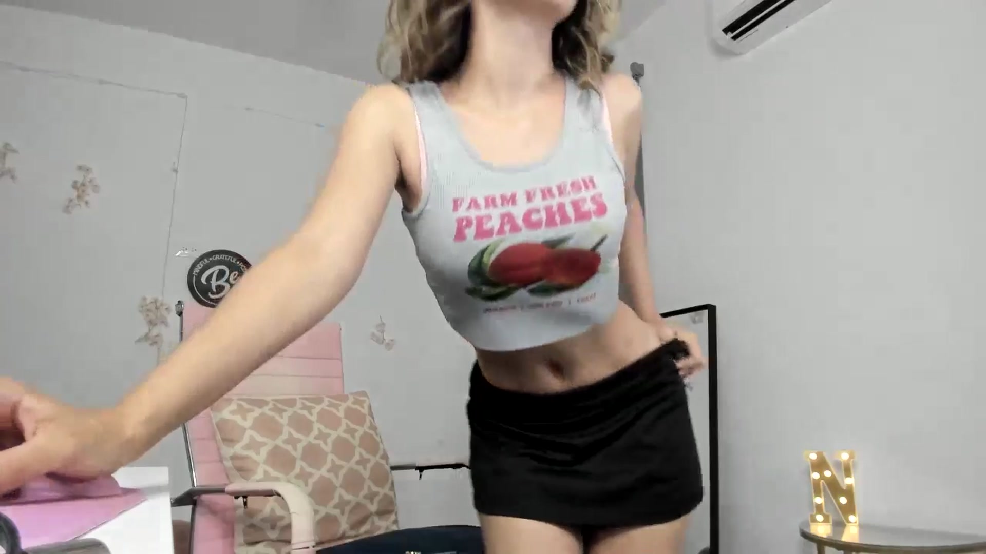 Gallery image thumbnail from NancyyB's myfreecams stream on, 08/06/2024, 03:37 image 6 of 20