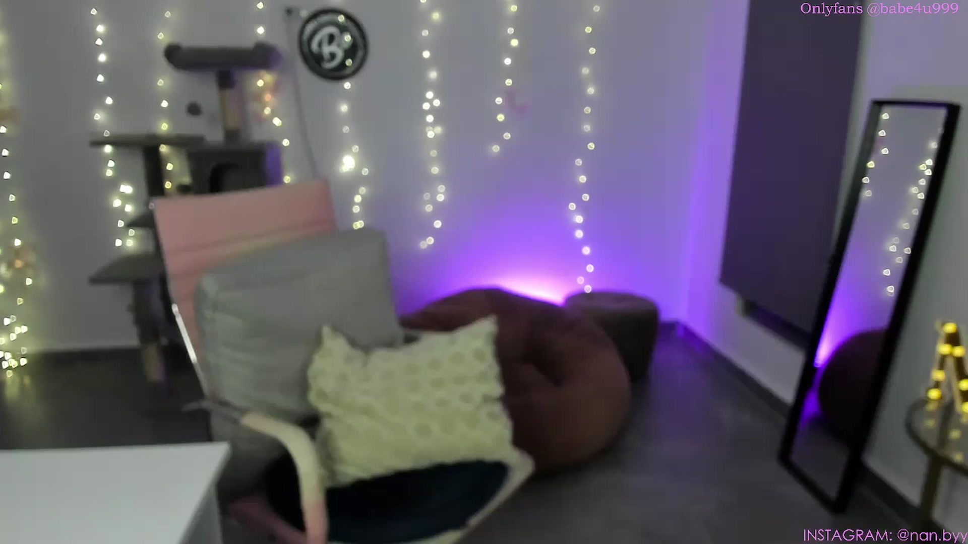 Gallery image thumbnail from NancyyB's myfreecams stream on, 09/05/2024, 02:16 image 4 of 20