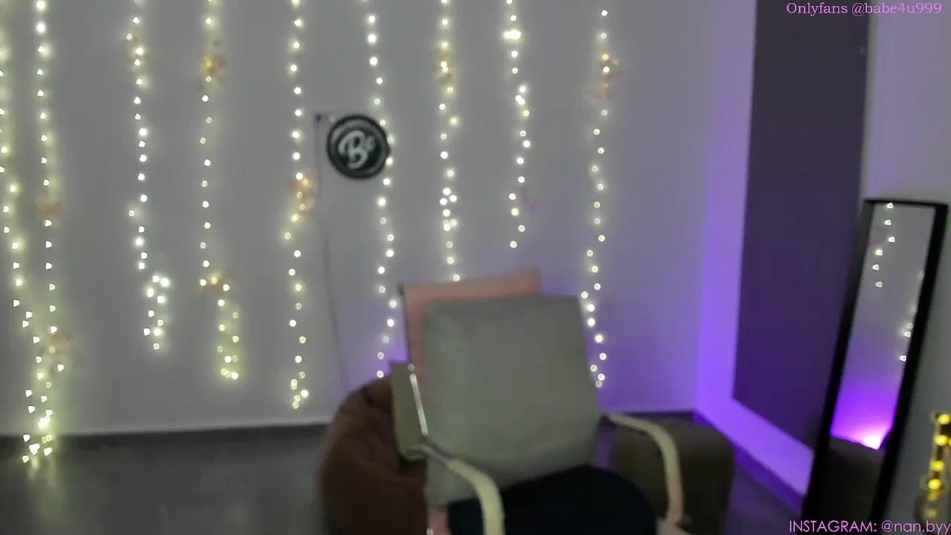 Gallery image thumbnail from NancyyB's myfreecams stream on, 10/01/2024, 01:58 image 13 of 20