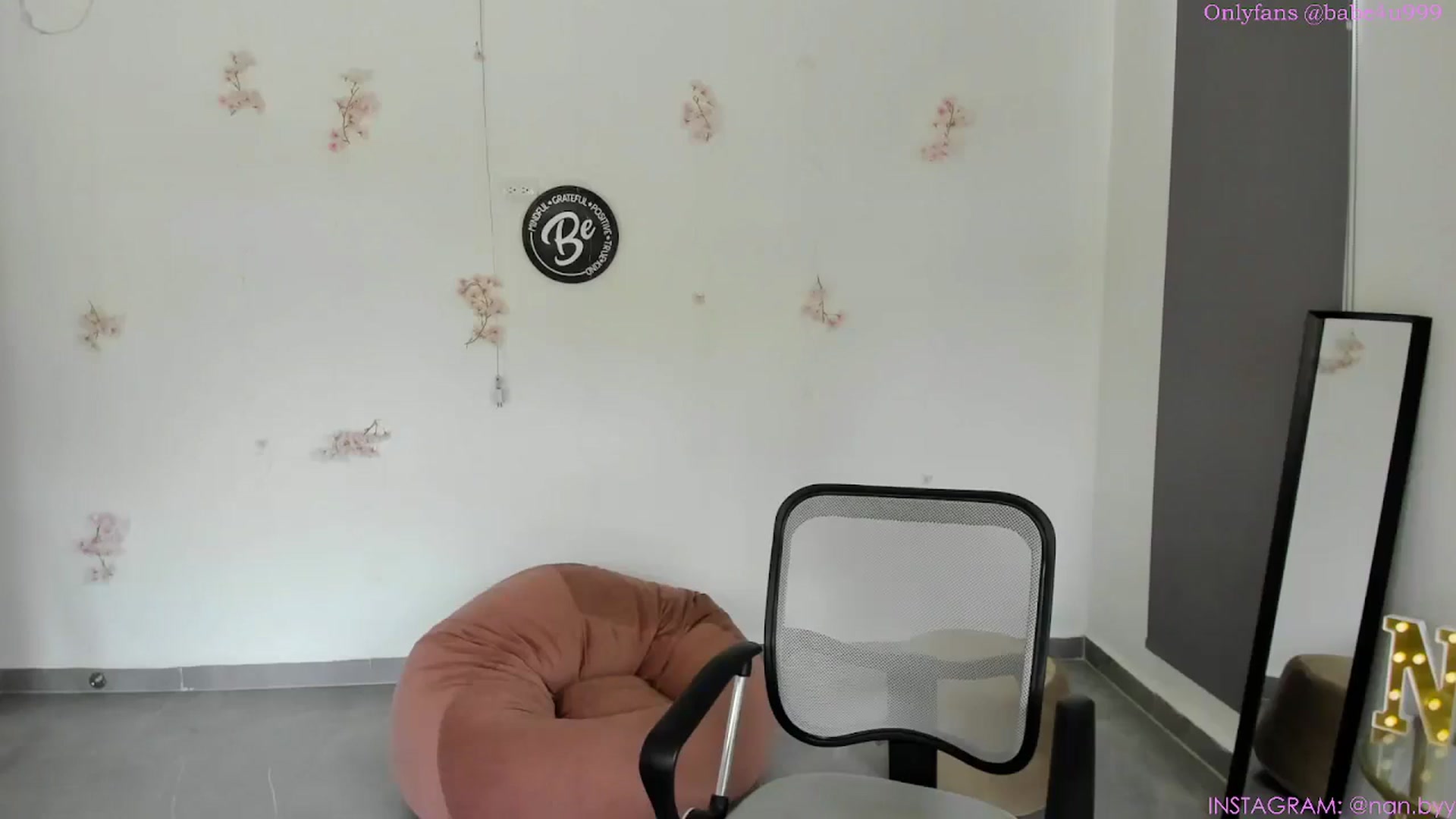 Gallery image thumbnail from NancyyB's myfreecams stream on, 10/09/2024, 15:03 image 6 of 20