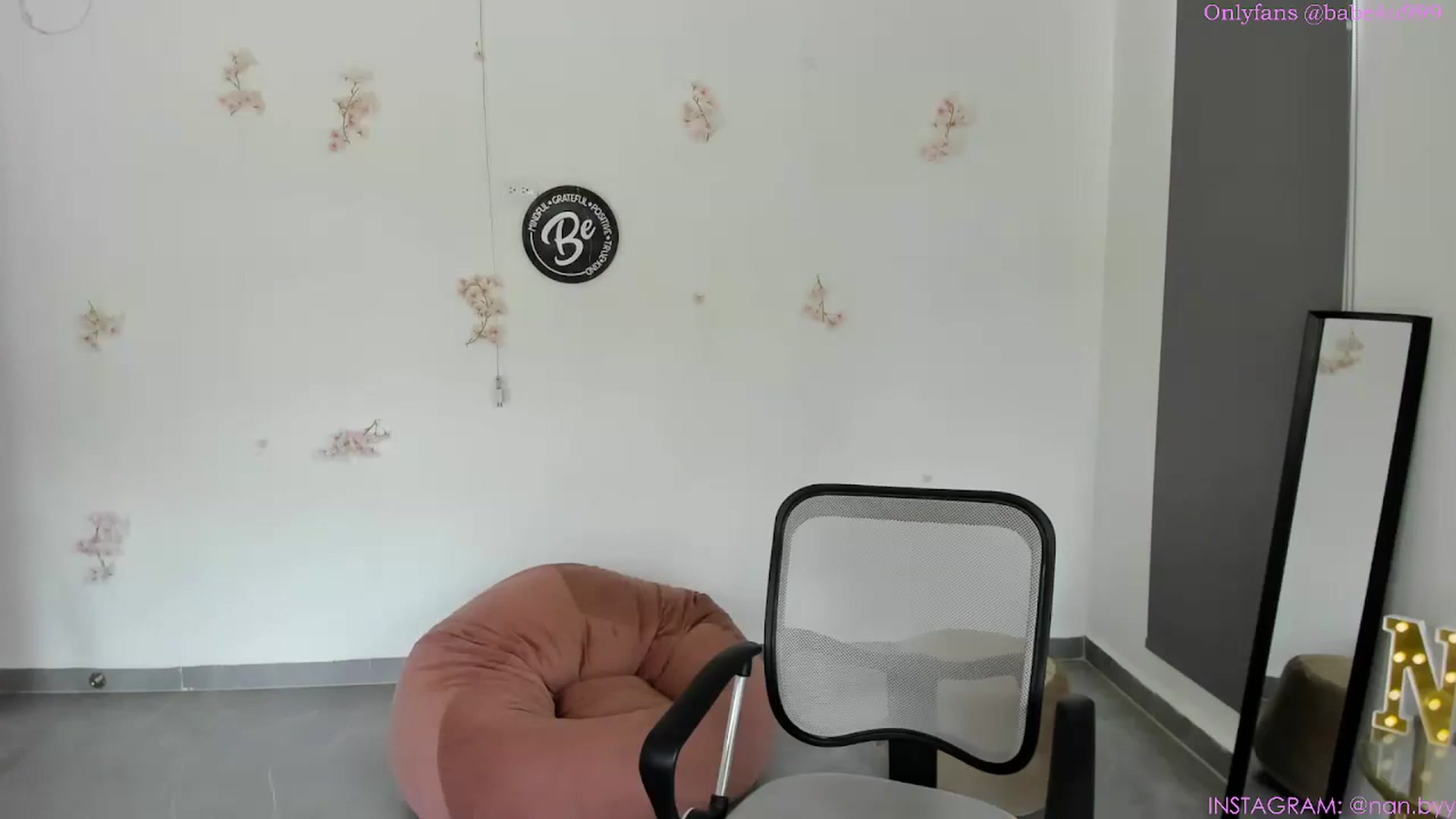 Gallery image thumbnail from NancyyB's myfreecams stream on, 10/09/2024, 15:03 image 5 of 20