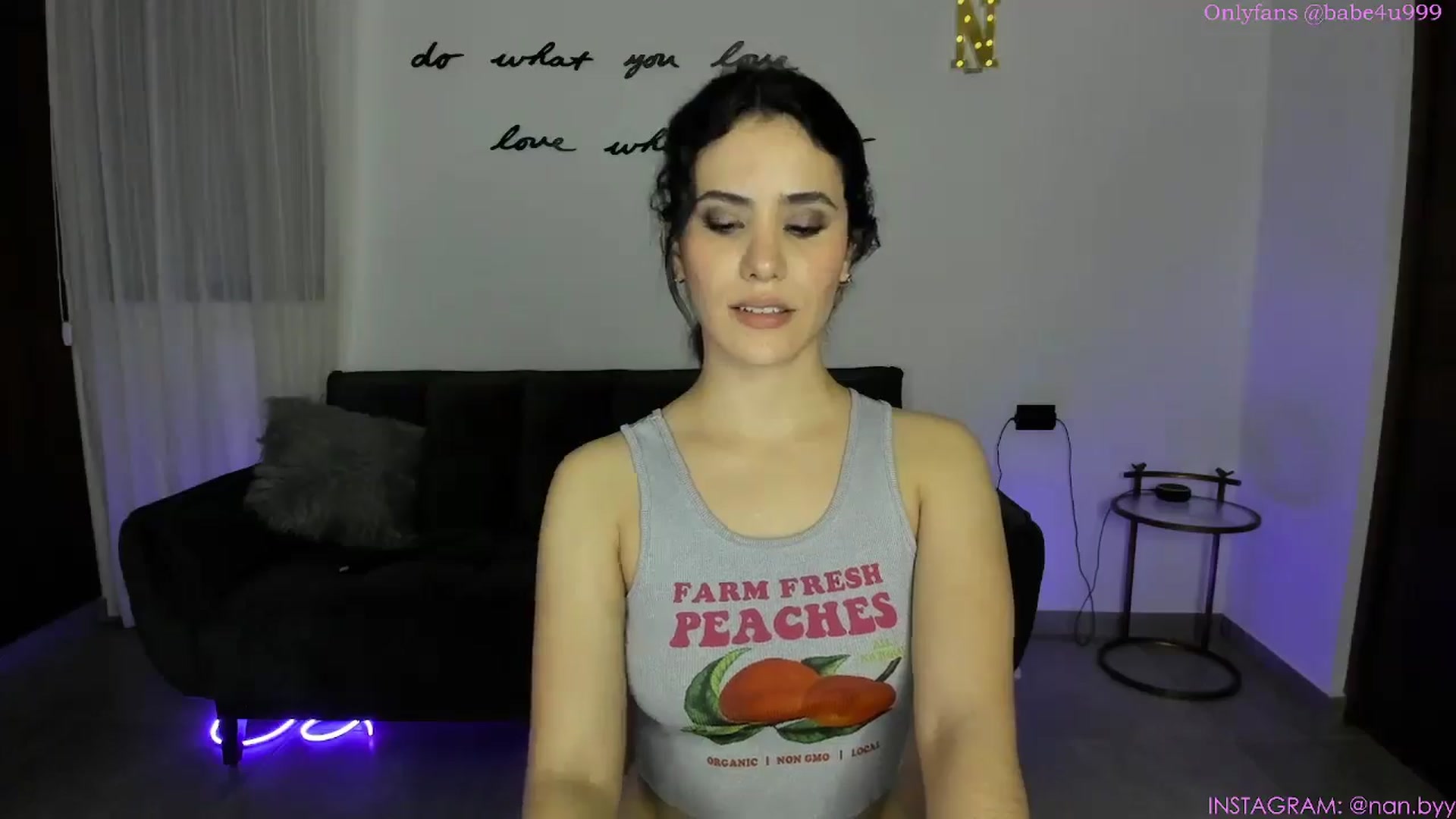 Gallery image thumbnail from NancyyB's myfreecams stream on, 01/14/2025, 03:39 image 11 of 20
