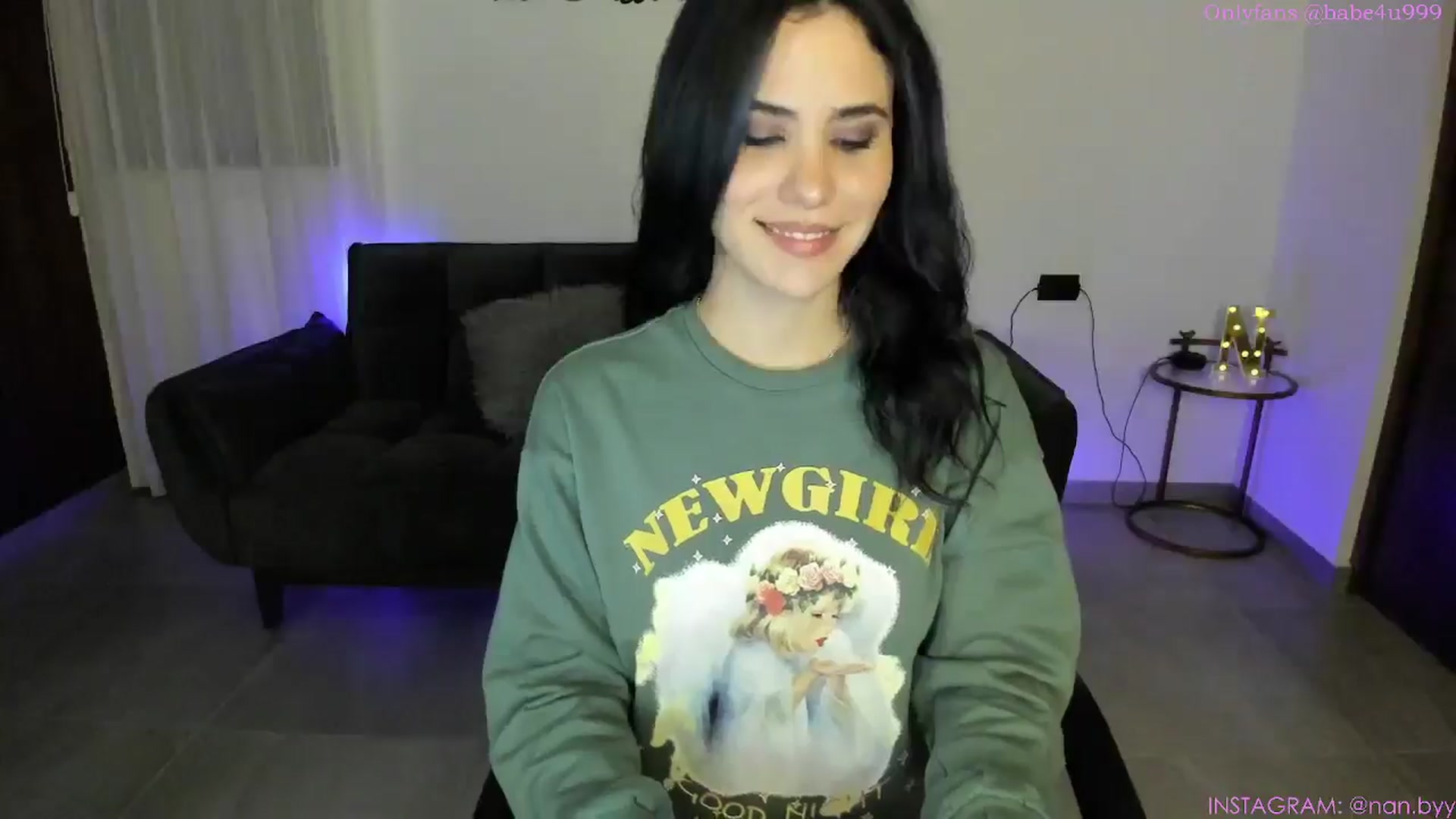 Gallery image thumbnail from NancyyB's myfreecams stream on, 01/16/2025, 03:15 image 15 of 20
