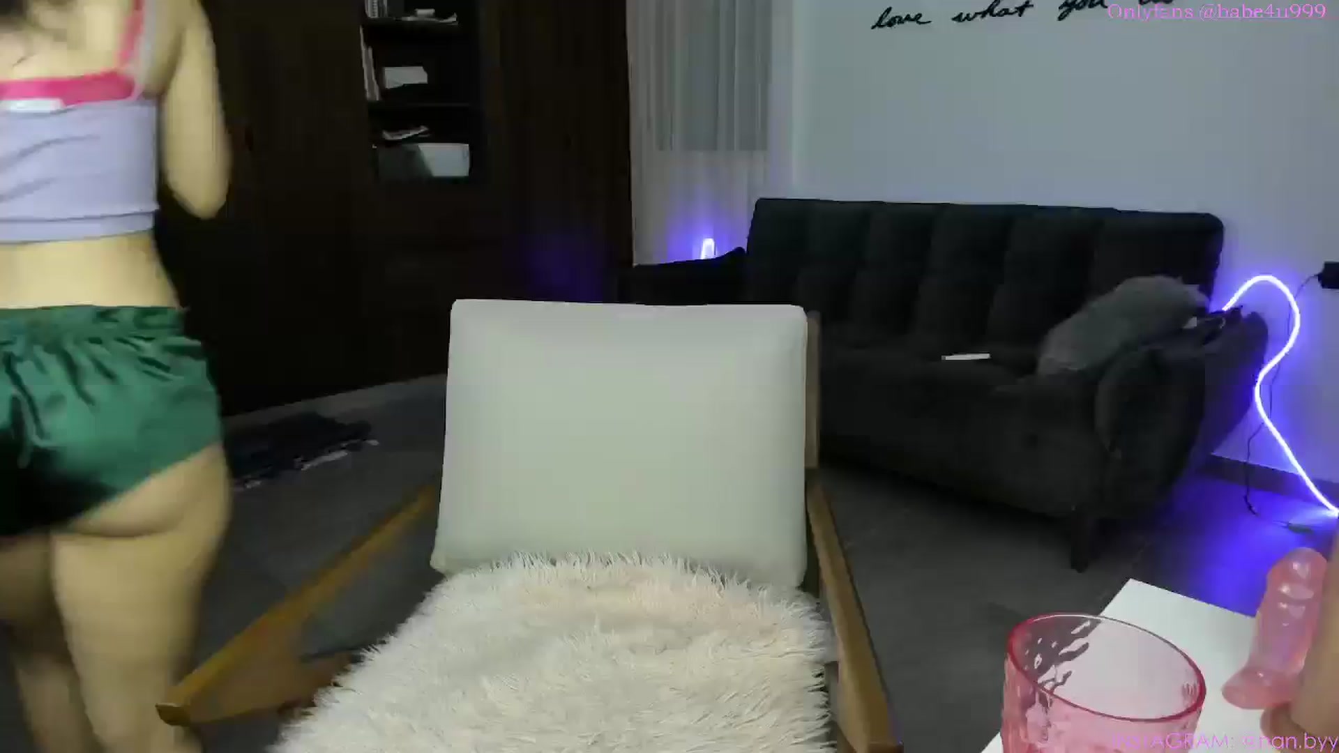 Gallery image thumbnail from NancyyB's myfreecams stream on, 02/11/2025, 04:08 image 1 of 20