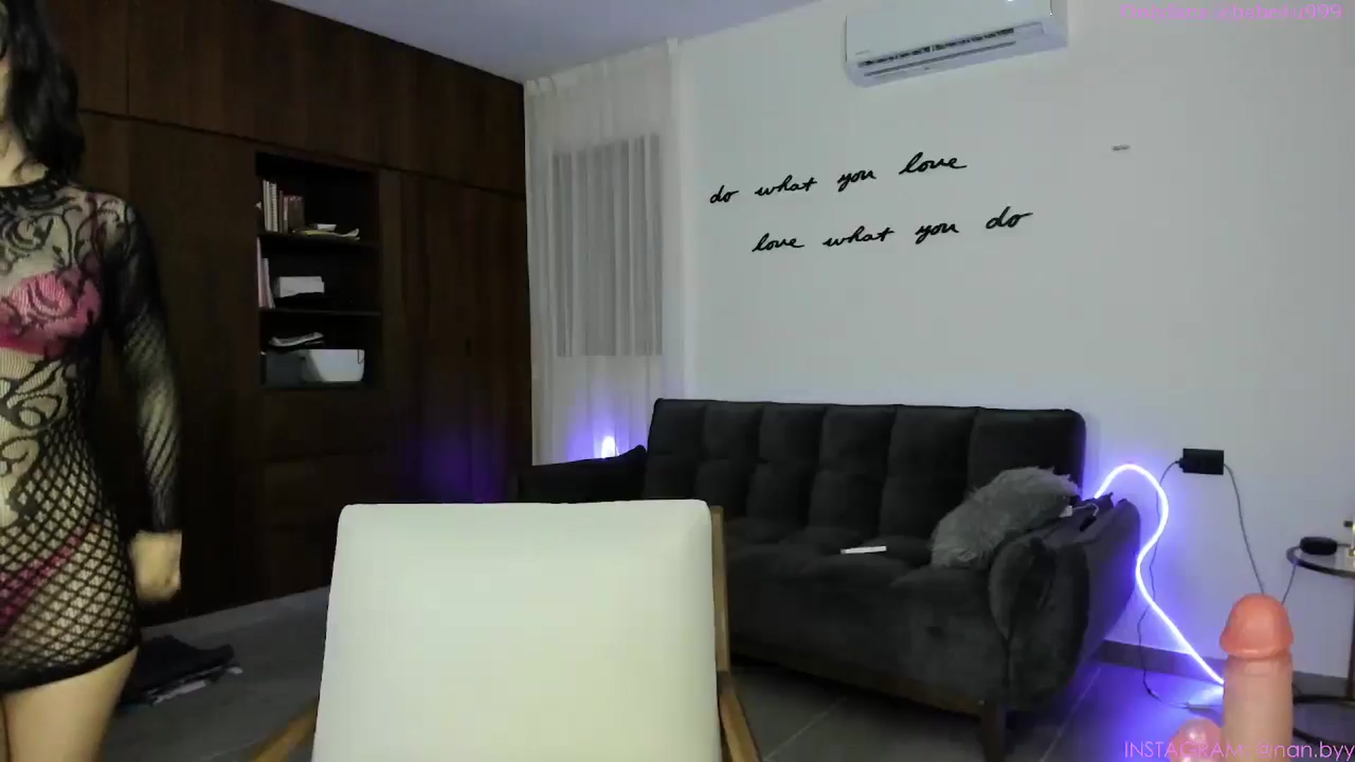 Gallery image thumbnail from NancyyB's myfreecams stream on, 02/11/2025, 04:08 image 6 of 20