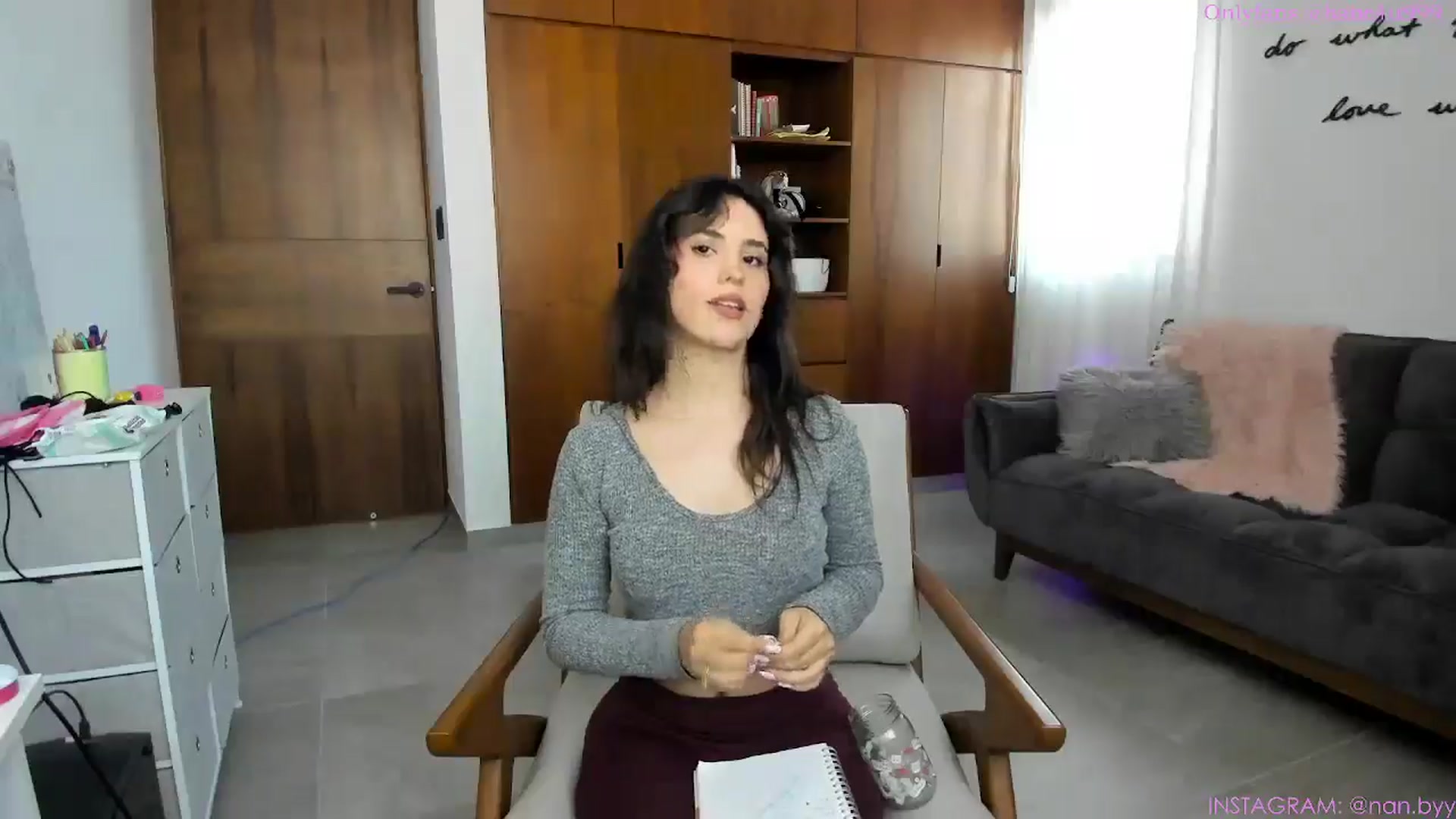 Gallery image thumbnail from NancyyB's myfreecams stream on, 02/18/2025, 23:59 image 4 of 20