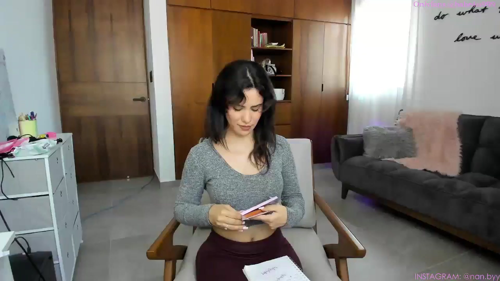 Gallery image thumbnail from NancyyB's myfreecams stream on, 02/18/2025, 23:59 image 3 of 20
