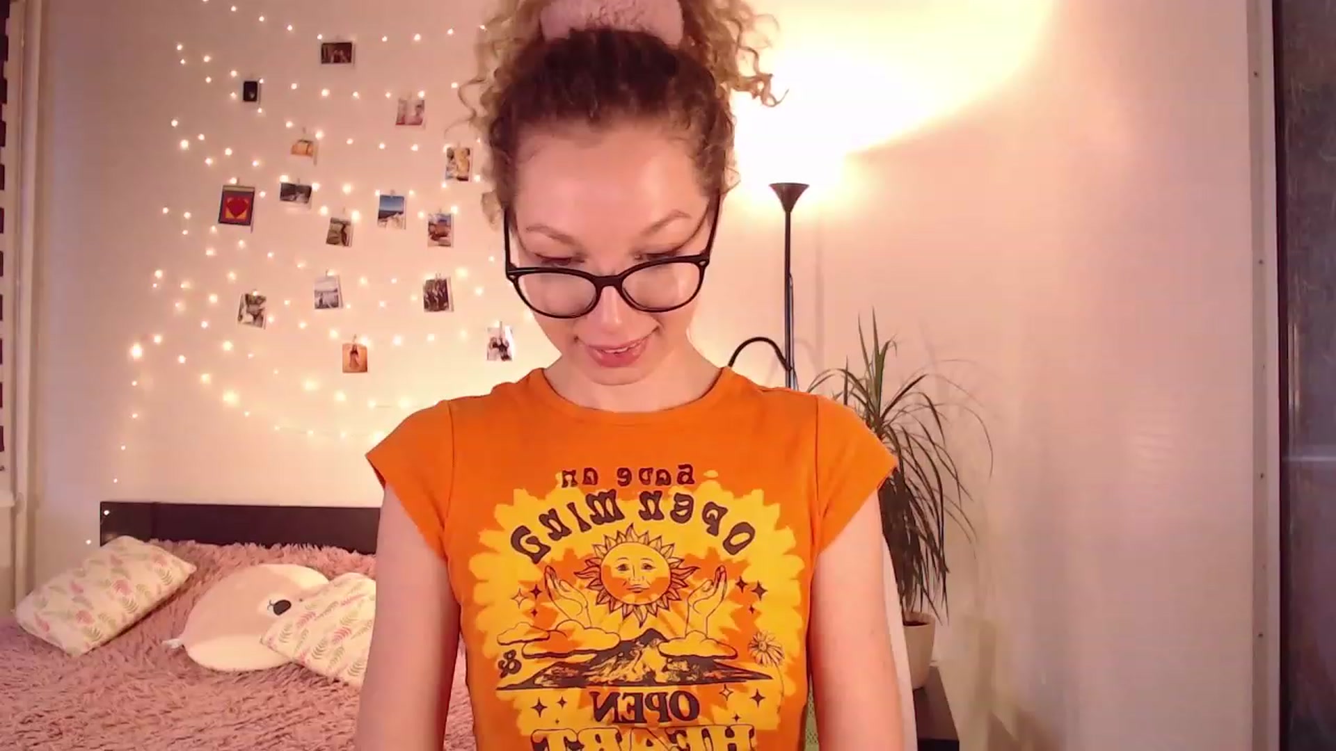 Gallery image thumbnail from Nansyfox1's myfreecams stream on, 12/12/2022, 11:24 image 5 of 20