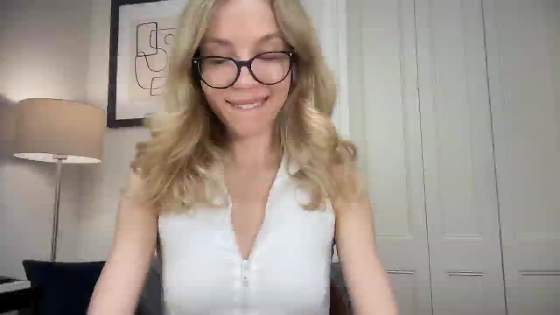 Gallery image thumbnail from Nansyfox1's myfreecams stream on, 12/09/2024, 16:14 image 12 of 20