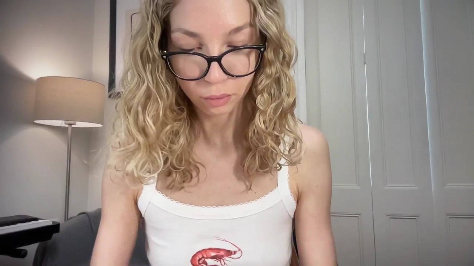 Gallery image thumbnail from Nansyfox1's myfreecams stream on, 12/12/2024, 10:14 image 15 of 20