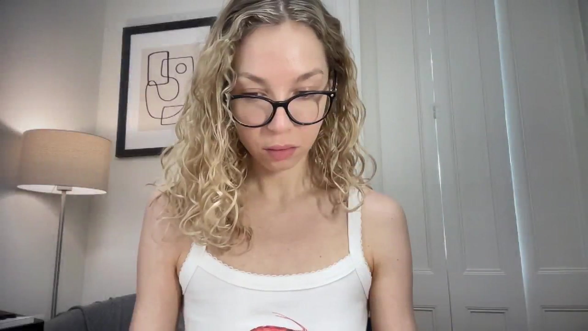 Gallery image thumbnail from Nansyfox1's myfreecams stream on, 12/12/2024, 10:14 image 3 of 20