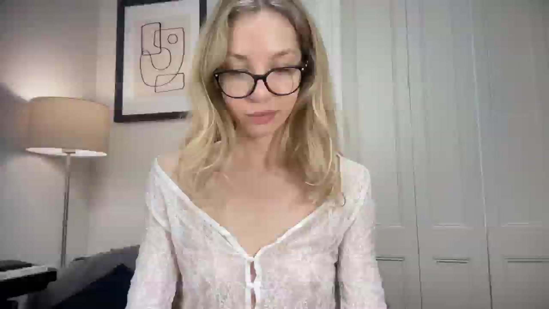 Gallery image thumbnail from Nansyfox1's myfreecams stream on, 12/13/2024, 12:03 image 11 of 20