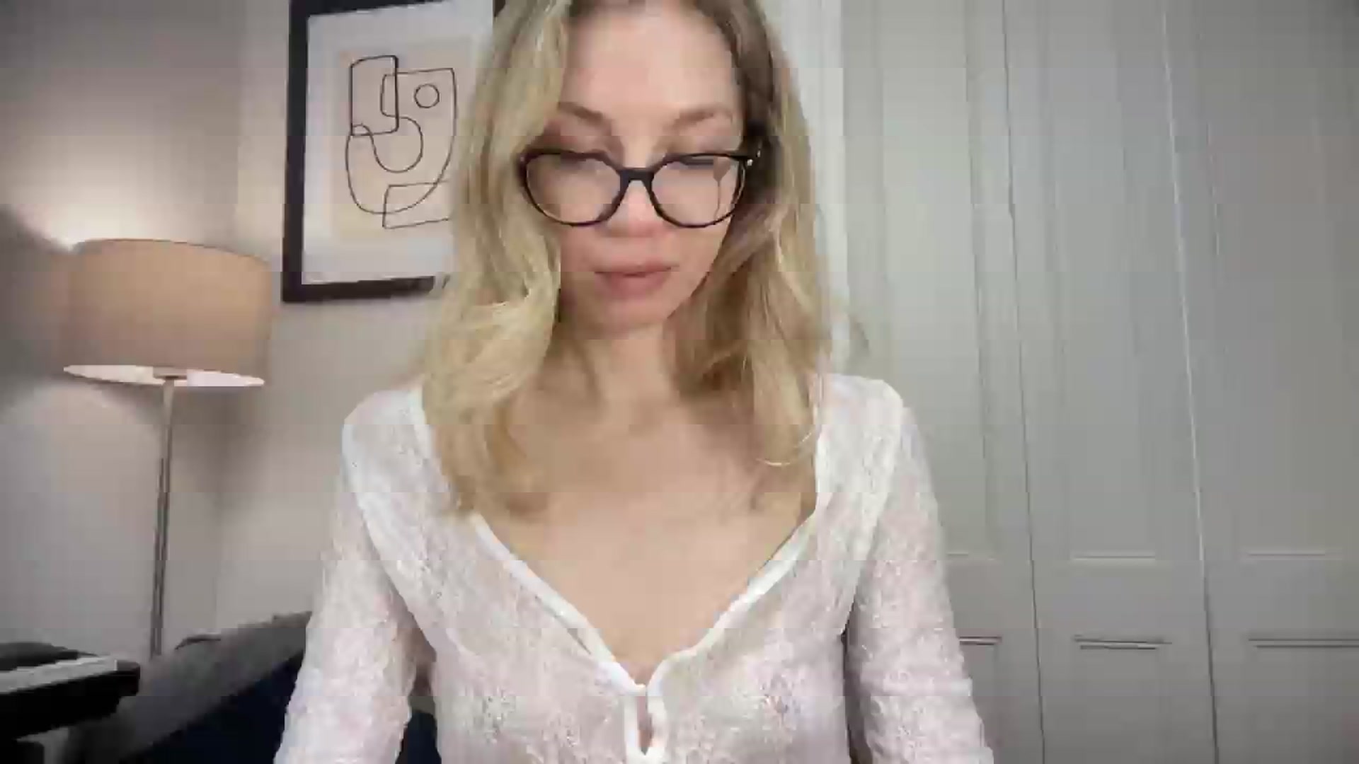 Gallery image thumbnail from Nansyfox1's myfreecams stream on, 12/13/2024, 12:03 image 4 of 20