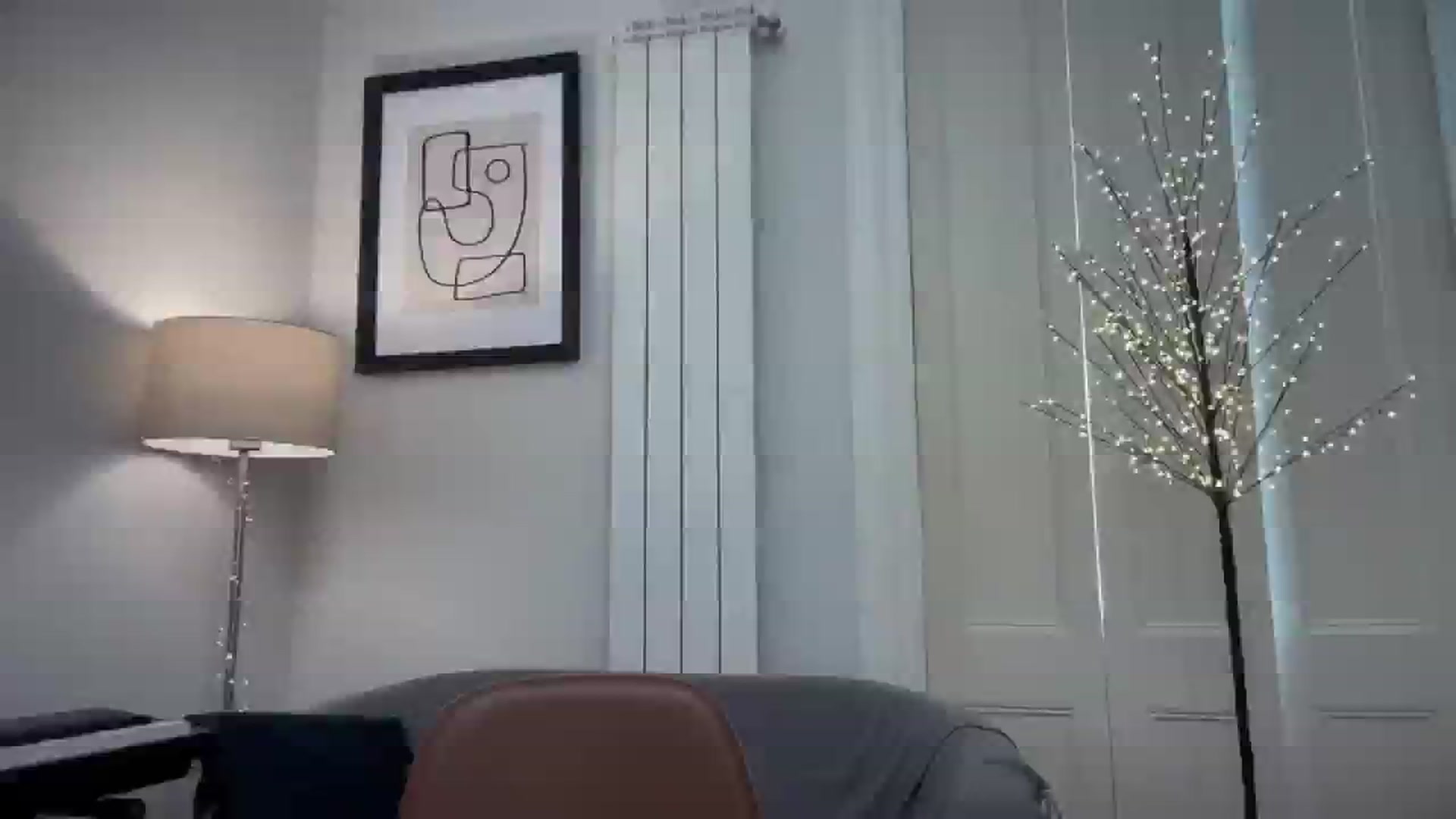 Gallery image thumbnail from Nansyfox1's myfreecams stream on, 12/24/2024, 10:49 image 13 of 20