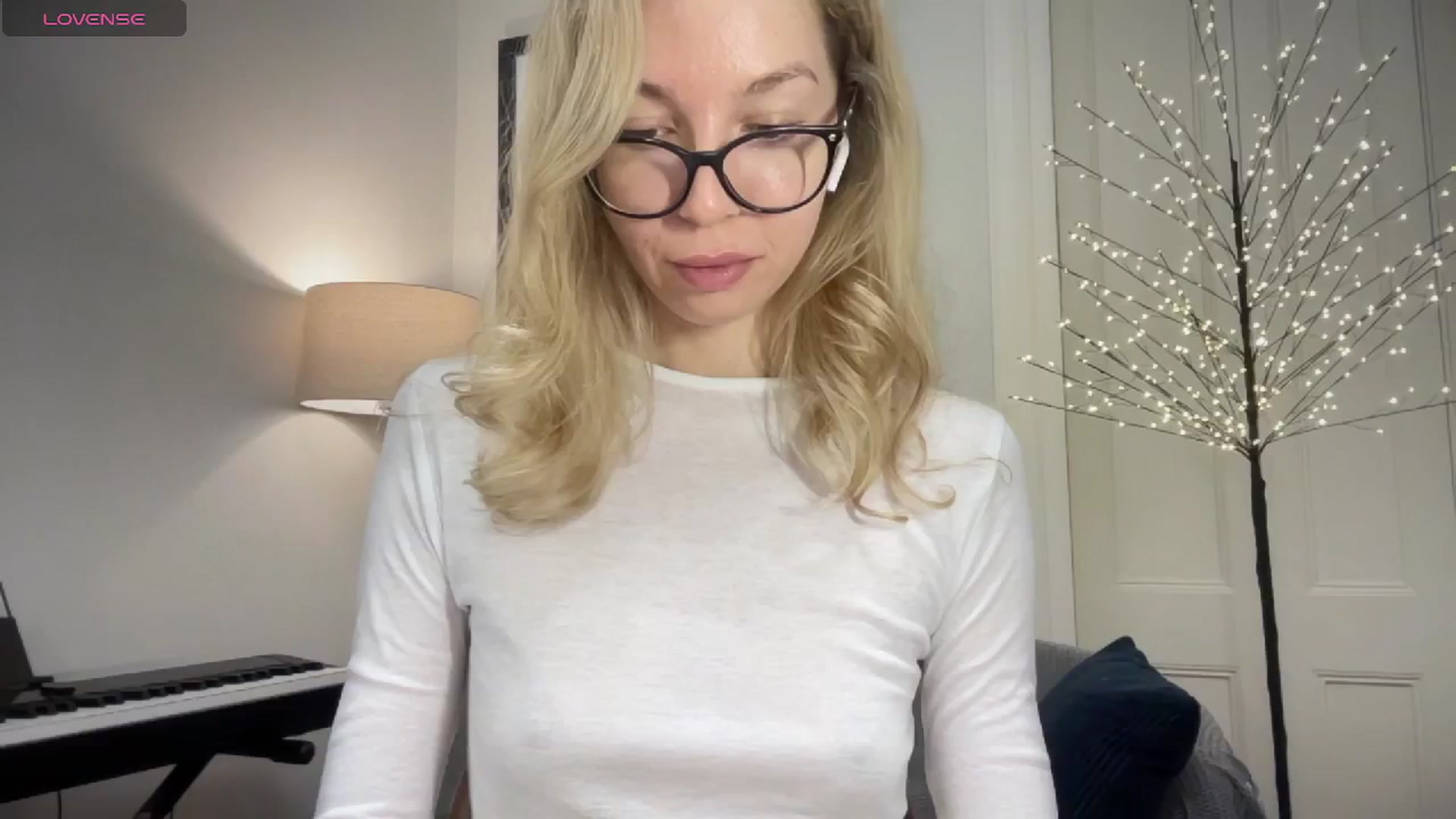 Gallery image thumbnail from Nansyfox1's myfreecams stream on, 01/03/2025, 13:52 image 19 of 20