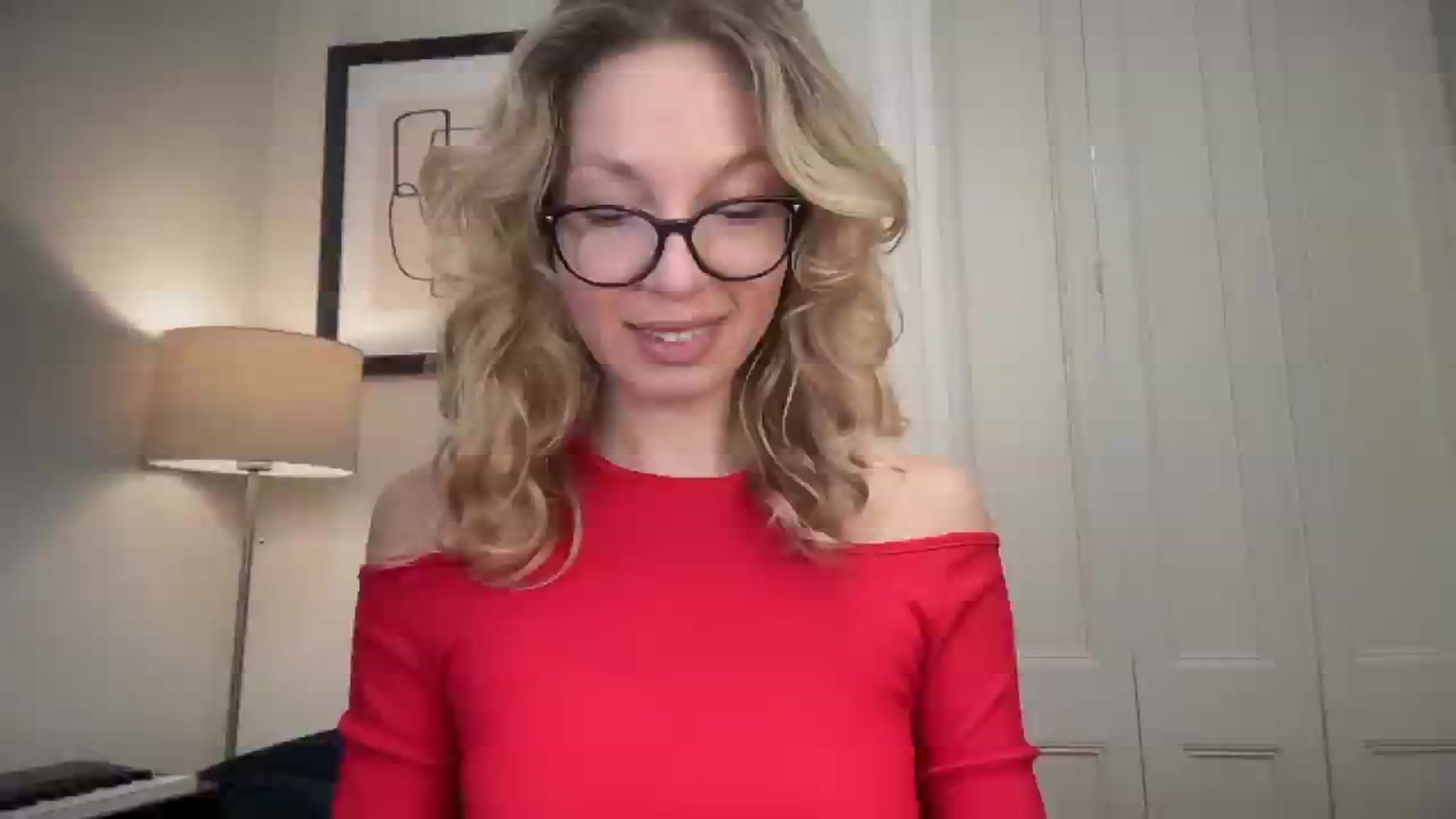 Gallery image thumbnail from Nansyfox1's myfreecams stream on, 04/20/2025, 15:02 image 13 of 20