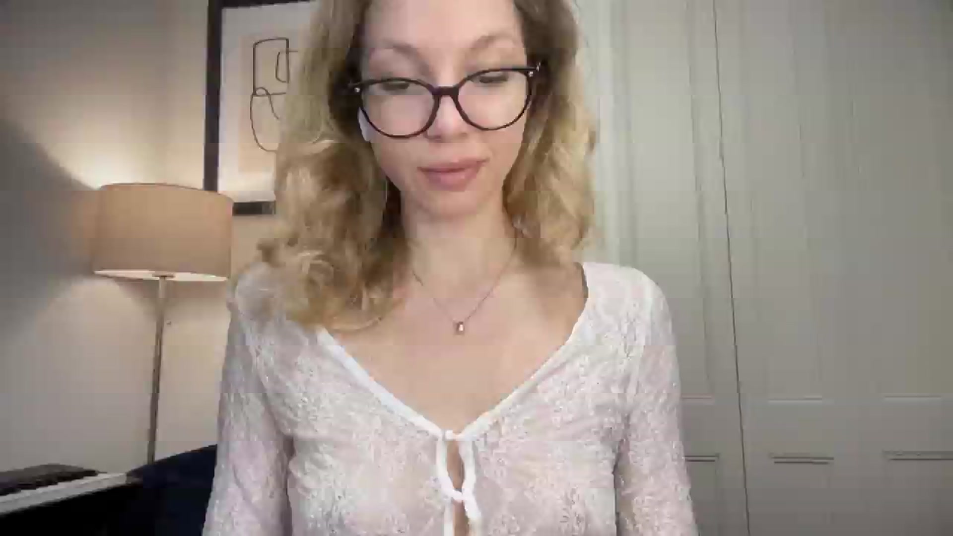 Gallery image thumbnail from Nansyfox1's myfreecams stream on, 04/22/2025, 16:17 image 2 of 20