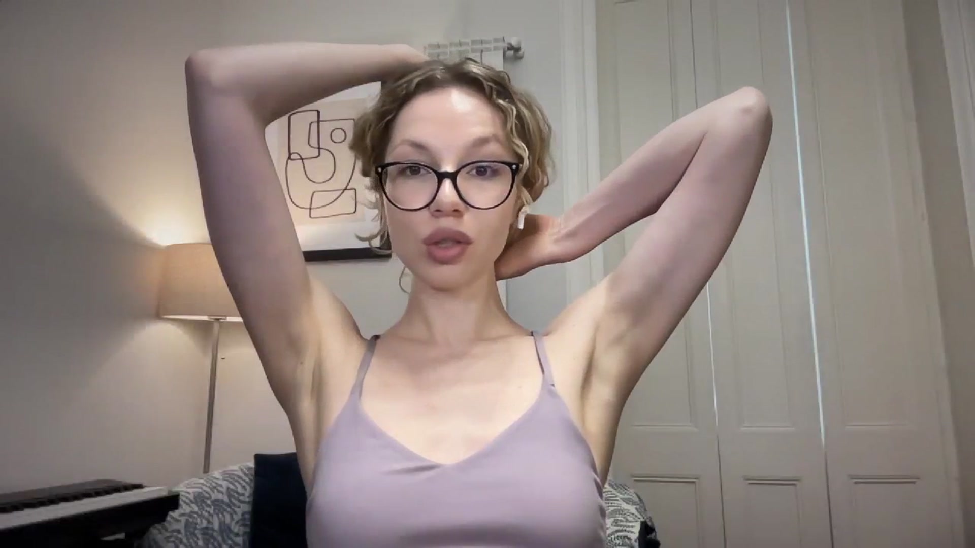 Gallery image thumbnail from Nansyfox1's myfreecams stream on, 06/03/2025, 12:46 image 5 of 20