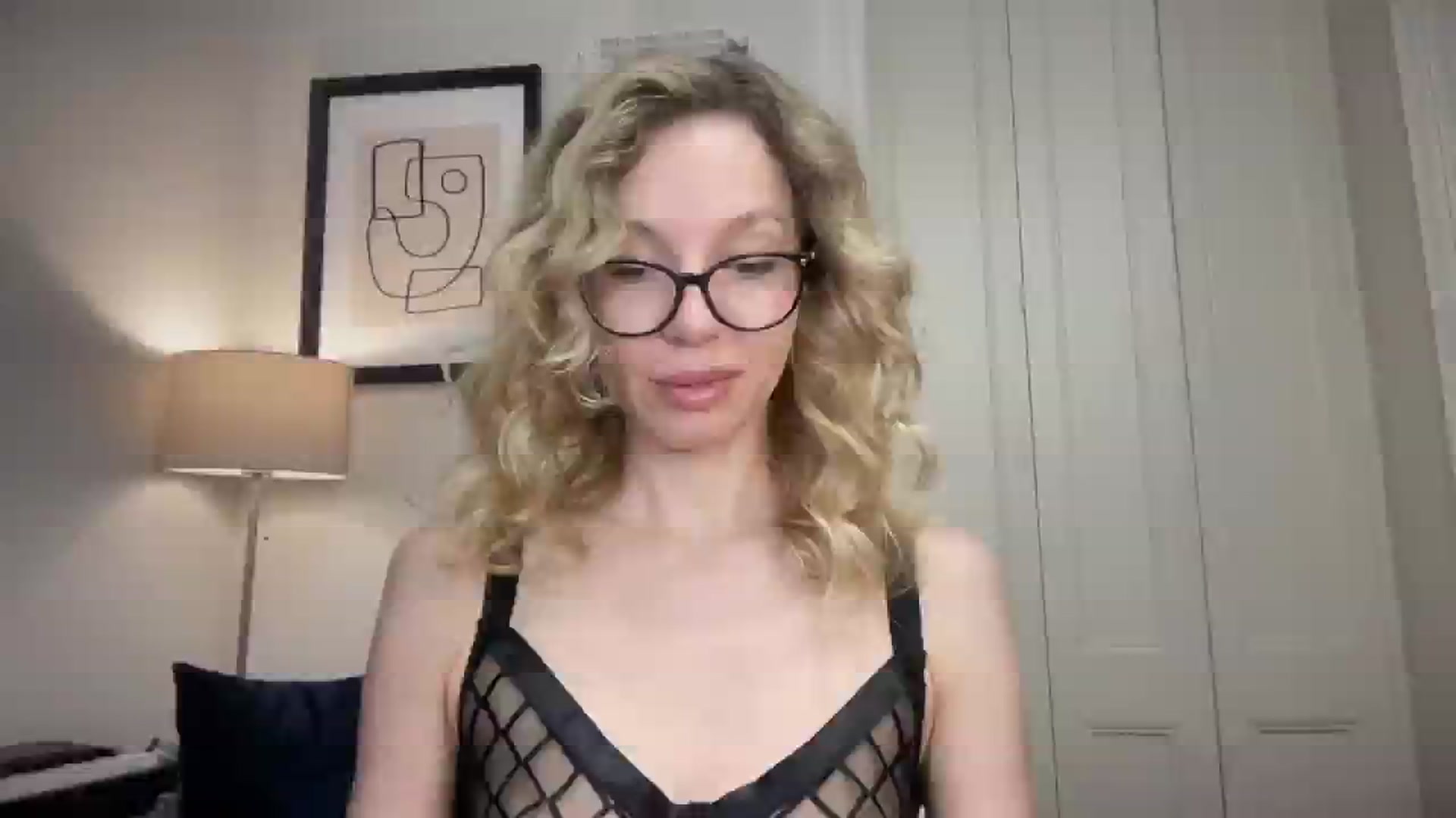 Gallery image thumbnail from Nansyfox1's myfreecams stream on, 06/16/2025, 18:08 image 2 of 20