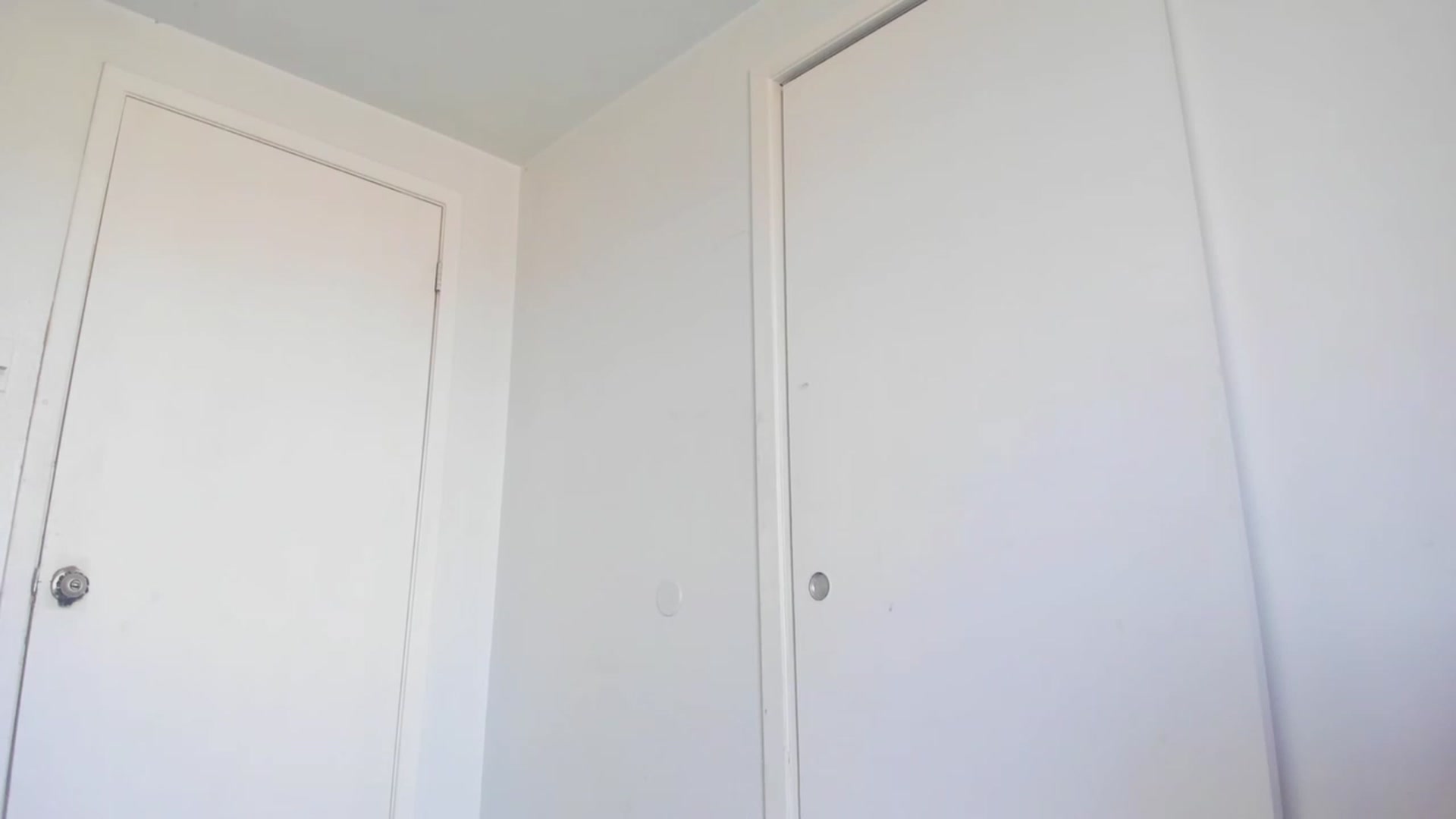 Gallery image thumbnail from NaomiDee's myfreecams stream on, 05/18/2023, 23:10 image 9 of 20