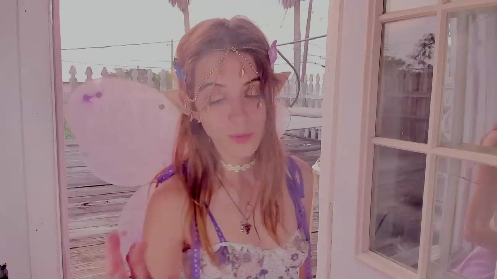 Gallery image thumbnail from NaomiDee's myfreecams stream on, 05/27/2023, 12:18 image 8 of 20