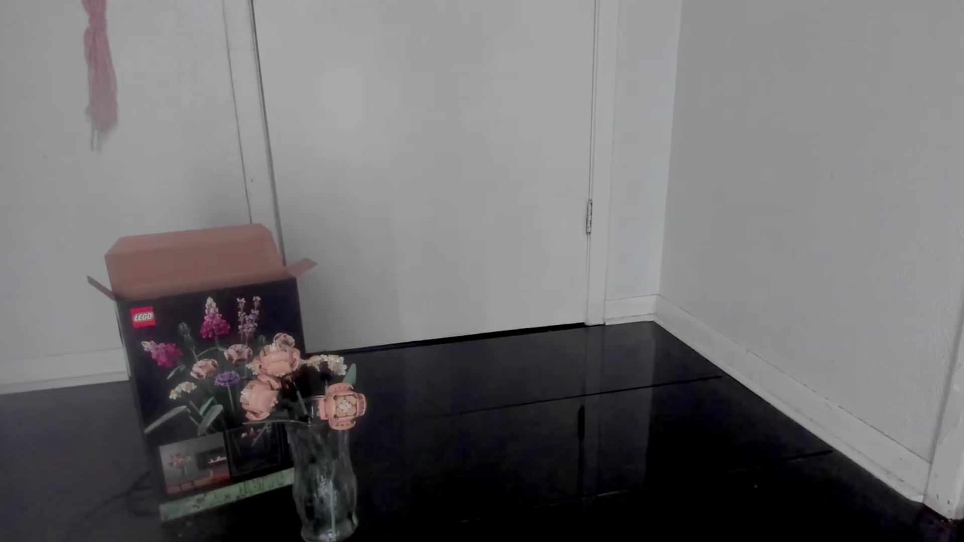 Gallery image thumbnail from NaomiDee's myfreecams stream on, 06/04/2023, 01:26 image 12 of 20