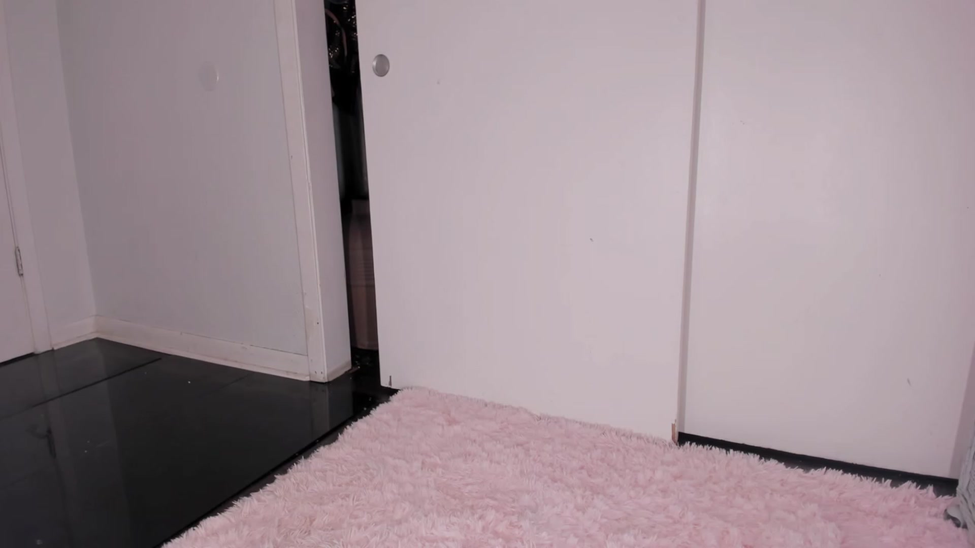Gallery image thumbnail from NaomiDee's myfreecams stream on, 06/09/2023, 04:43 image 10 of 20