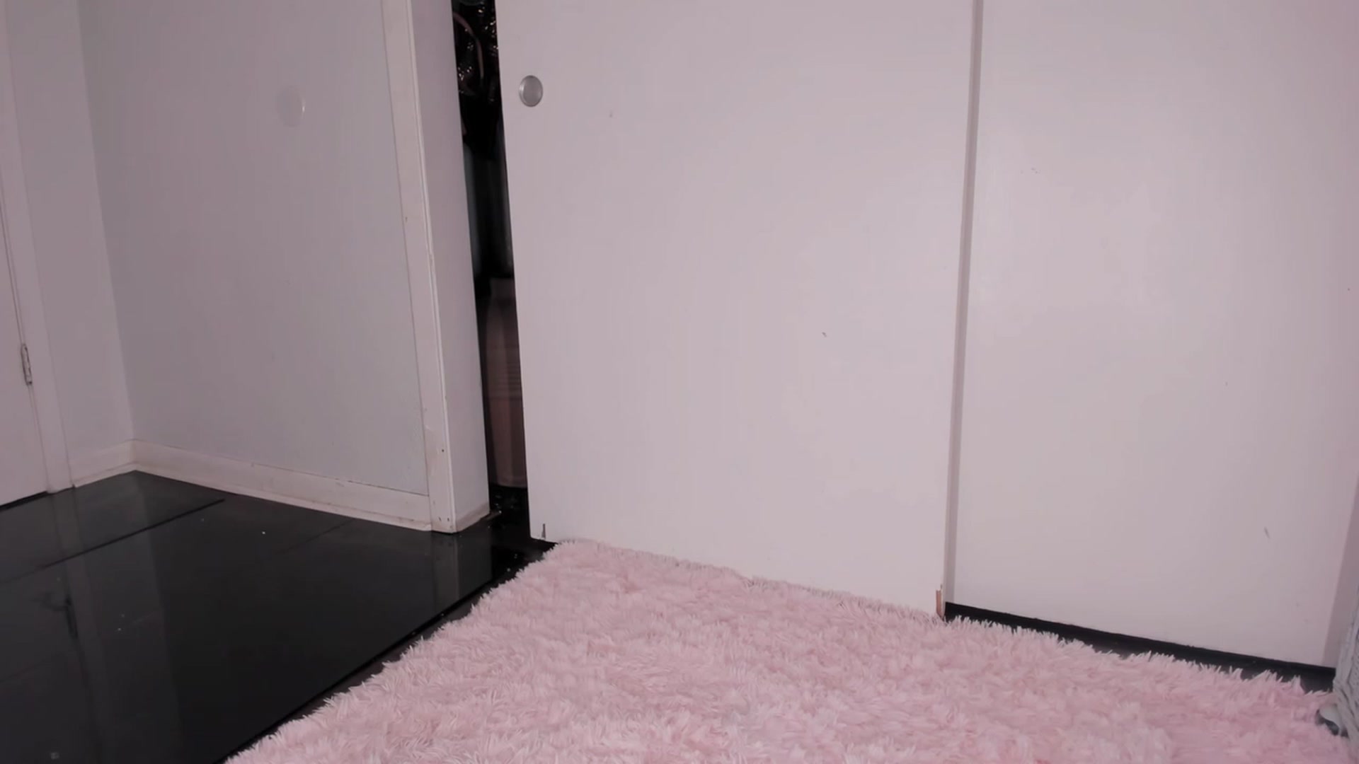 Gallery image thumbnail from NaomiDee's myfreecams stream on, 06/09/2023, 04:43 image 9 of 20