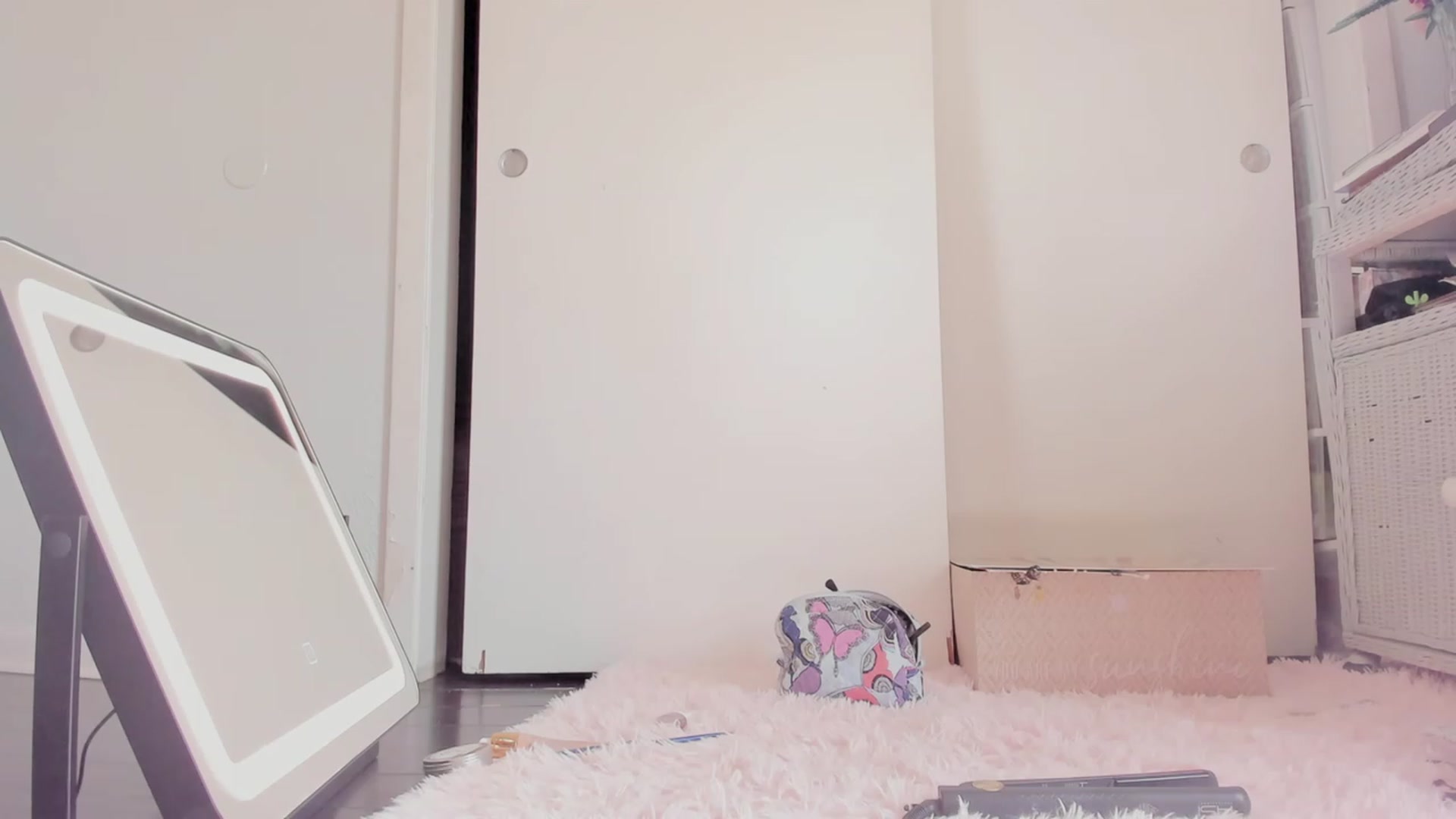 Gallery image thumbnail from NaomiDee's myfreecams stream on, 06/24/2023, 16:13 image 6 of 20
