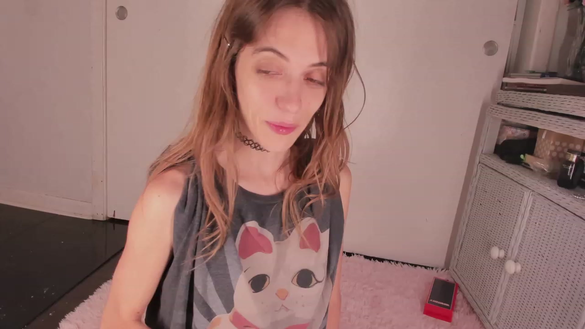 Gallery image thumbnail from NaomiDee's myfreecams stream on, 06/26/2023, 09:25 image 15 of 20