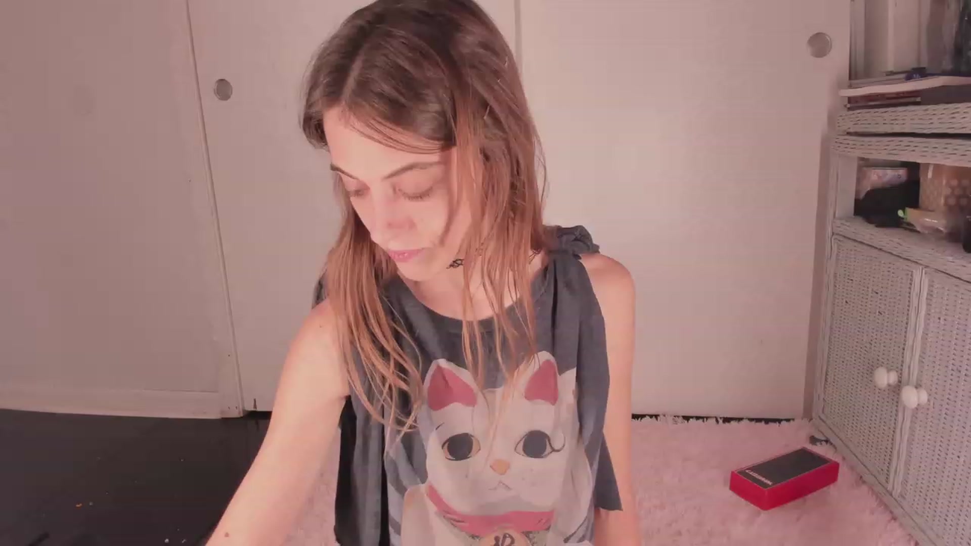Gallery image thumbnail from NaomiDee's myfreecams stream on, 06/26/2023, 09:25 image 7 of 20