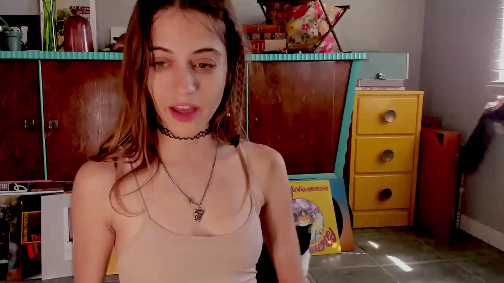 Gallery image thumbnail from NaomiDee's myfreecams stream on, 07/11/2023, 22:23 image 11 of 20