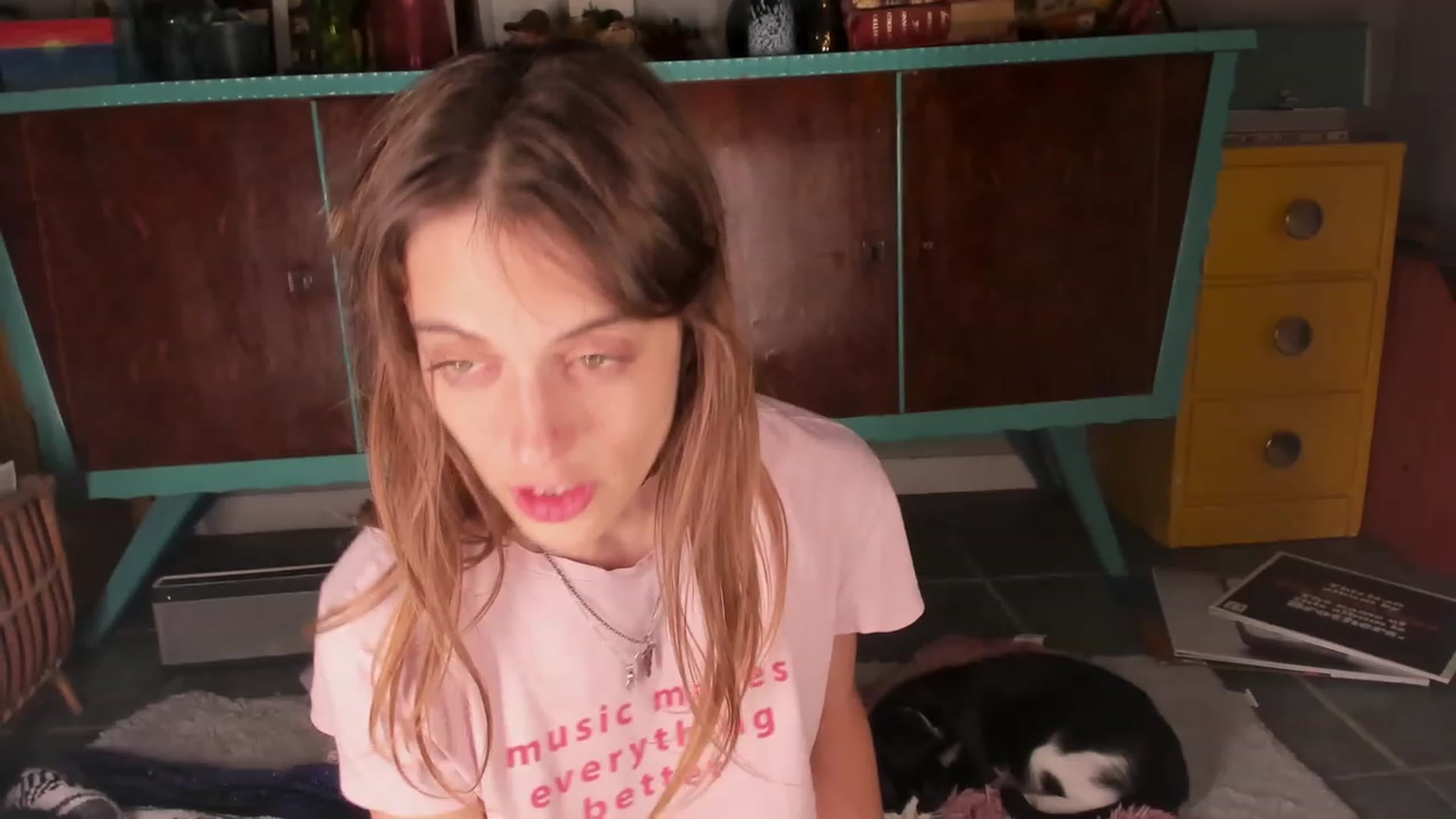 Gallery image thumbnail from NaomiDee's myfreecams stream on, 07/16/2023, 10:41 image 10 of 20
