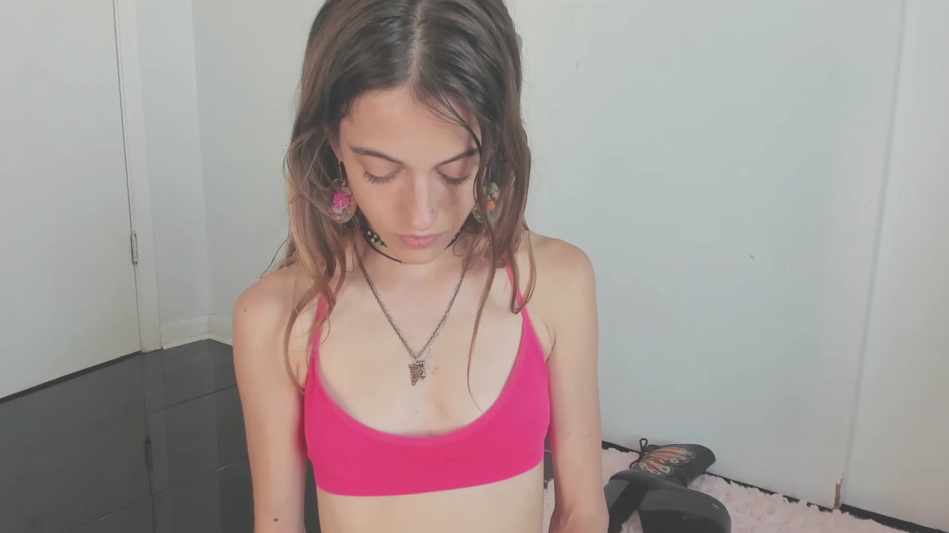 Gallery image thumbnail from NaomiDee's myfreecams stream on, 07/20/2023, 20:45 image 19 of 20
