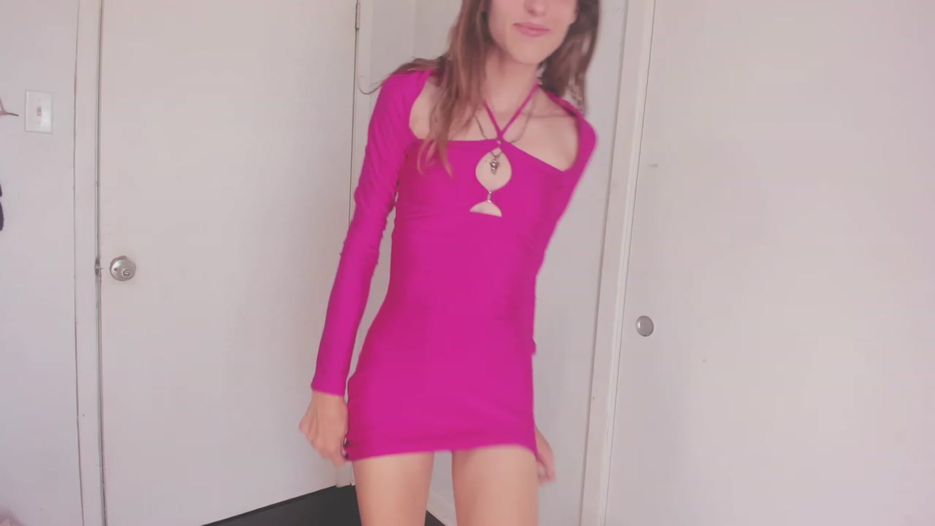 Gallery image thumbnail from NaomiDee's myfreecams stream on, 07/20/2023, 20:45 image 12 of 20