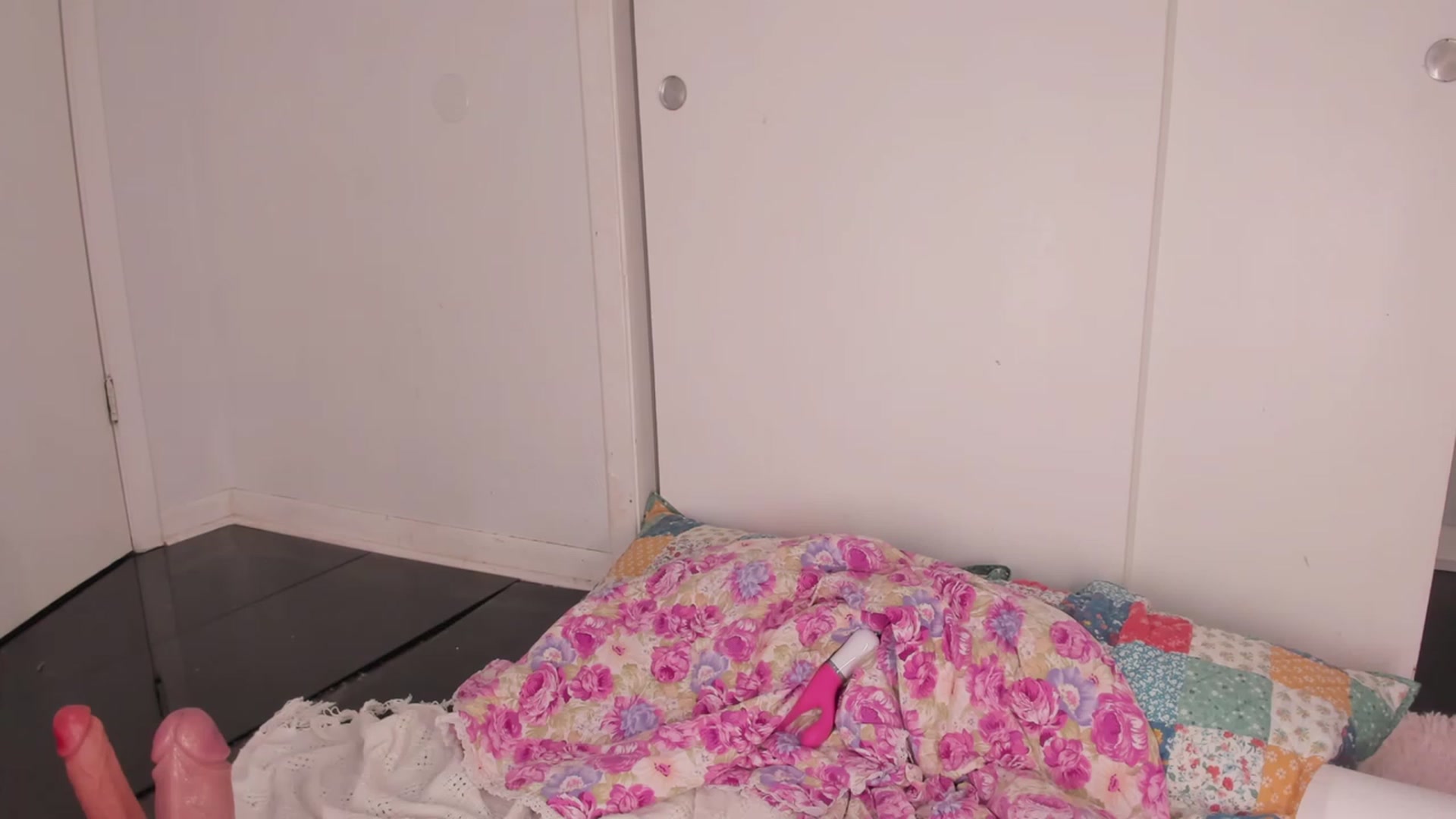 Gallery image thumbnail from NaomiDee's myfreecams stream on, 07/30/2023, 10:38 image 9 of 20