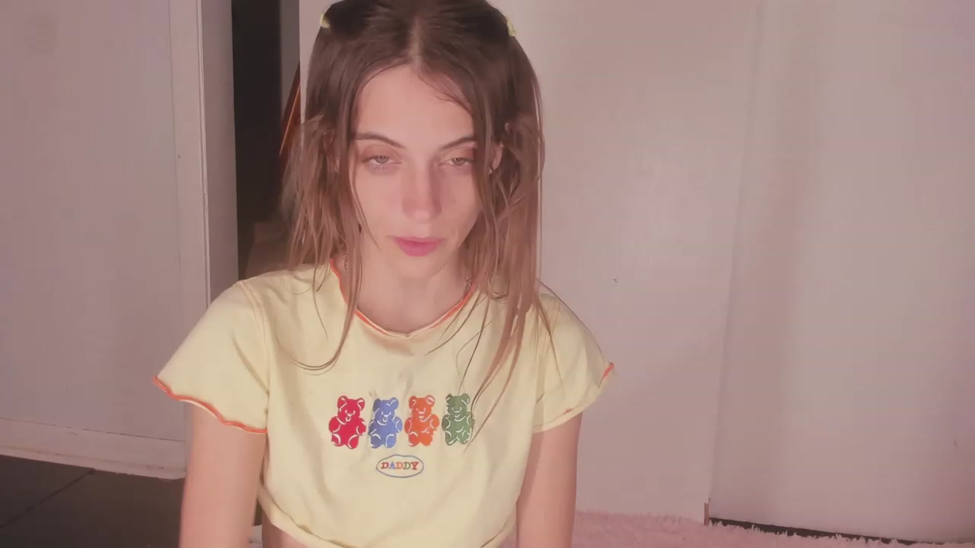 Gallery image thumbnail from NaomiDee's myfreecams stream on, 08/01/2023, 13:01 image 2 of 20