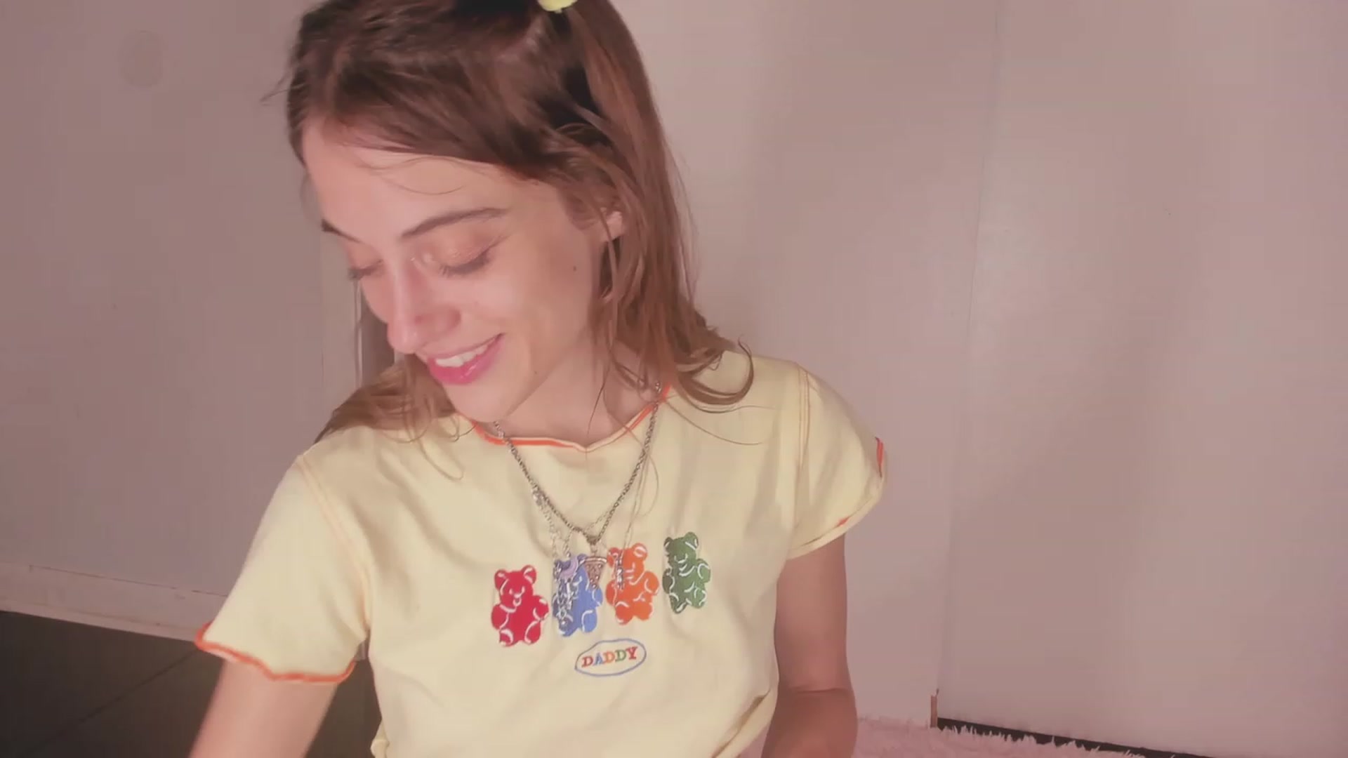 Gallery image thumbnail from NaomiDee's myfreecams stream on, 08/01/2023, 13:01 image 4 of 20