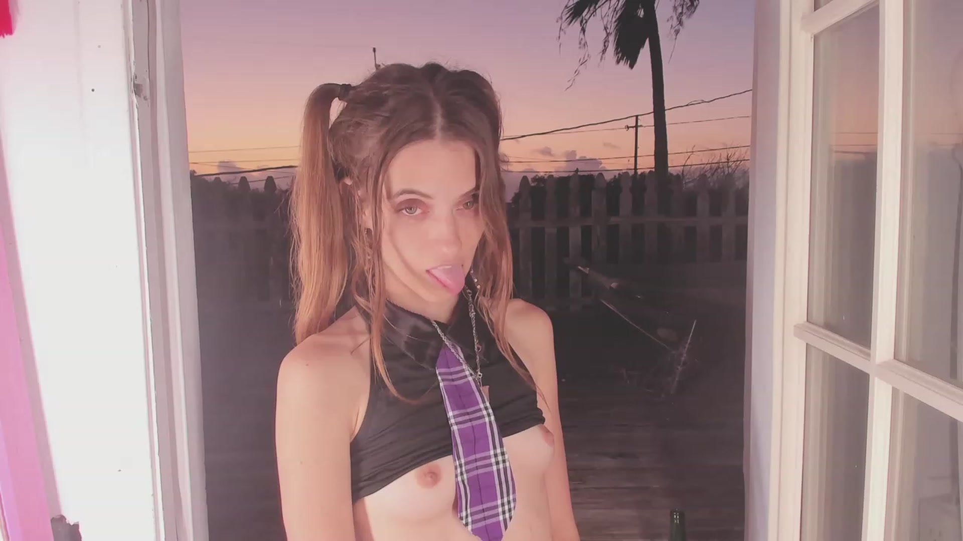 Gallery image thumbnail from NaomiDee's myfreecams stream on, 08/04/2023, 12:01 image 3 of 20
