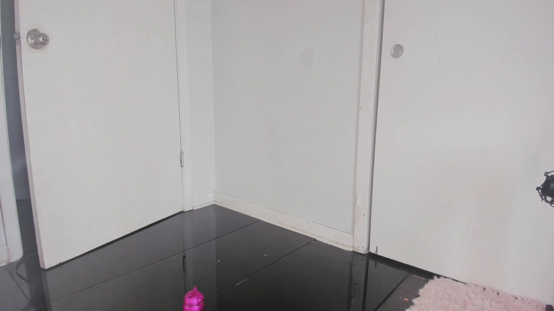 Gallery image thumbnail from NaomiDee's myfreecams stream on, 08/06/2023, 24:05 image 20 of 20