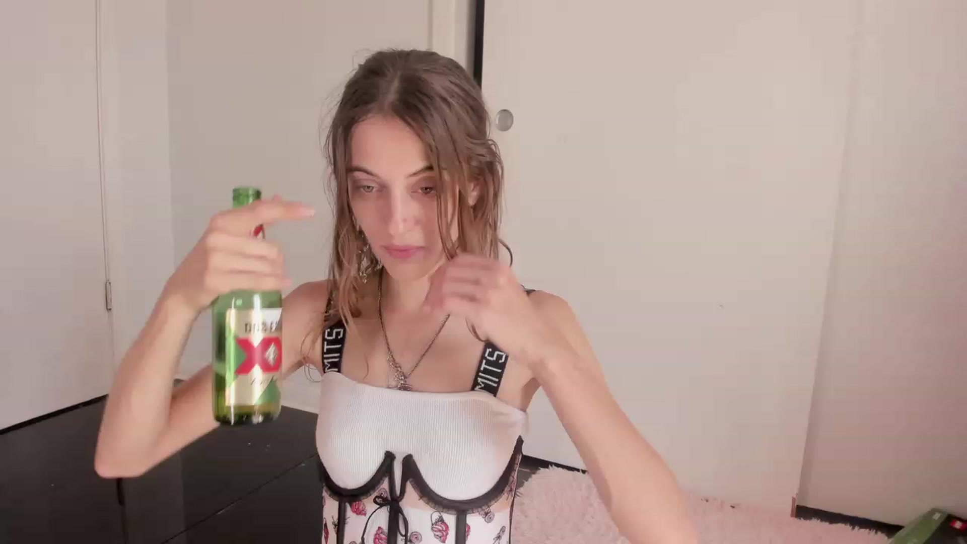 Gallery image thumbnail from NaomiDee's myfreecams stream on, 08/06/2023, 15:49 image 16 of 20