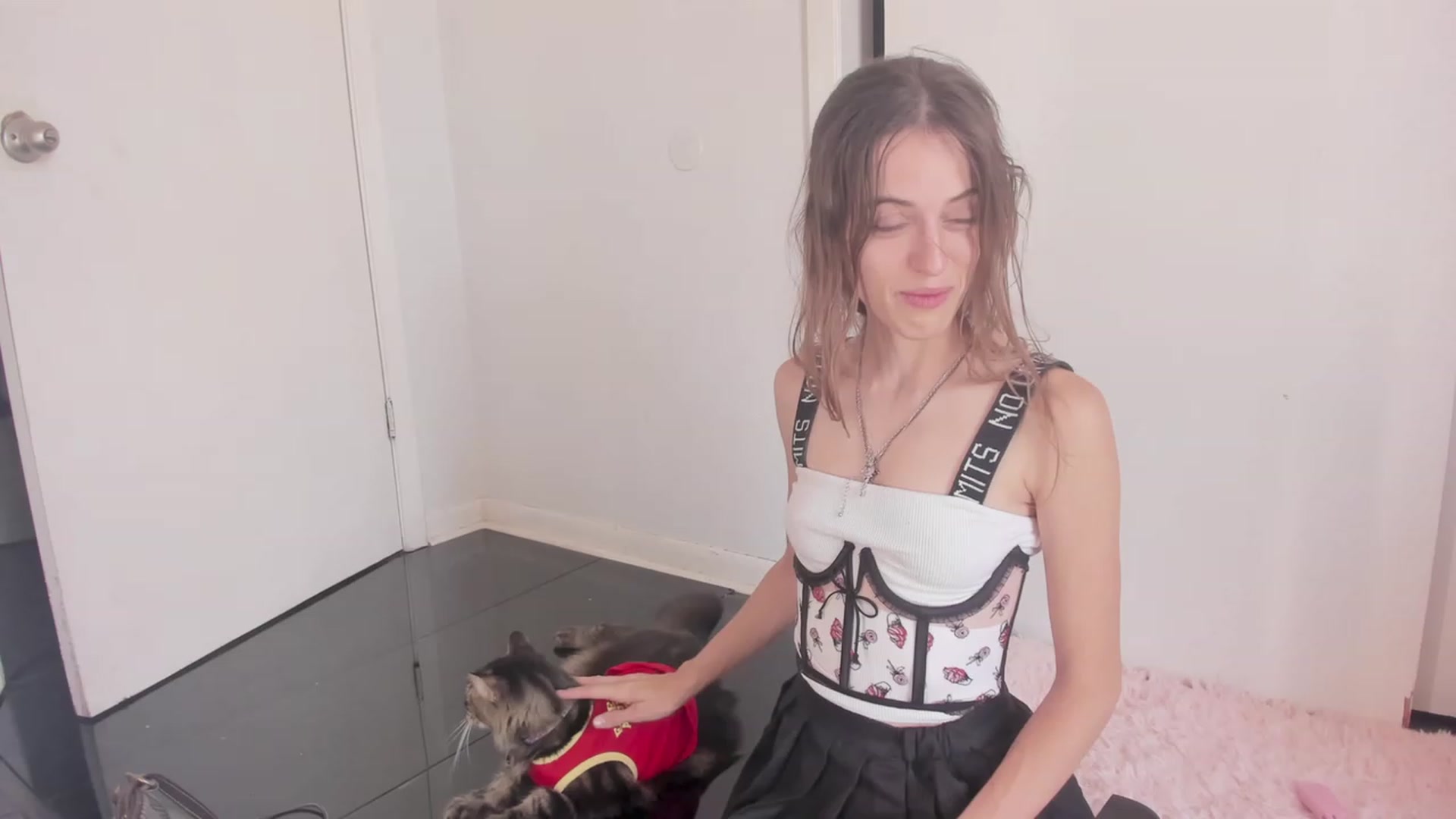 Gallery image thumbnail from NaomiDee's myfreecams stream on, 08/06/2023, 19:48 image 2 of 20