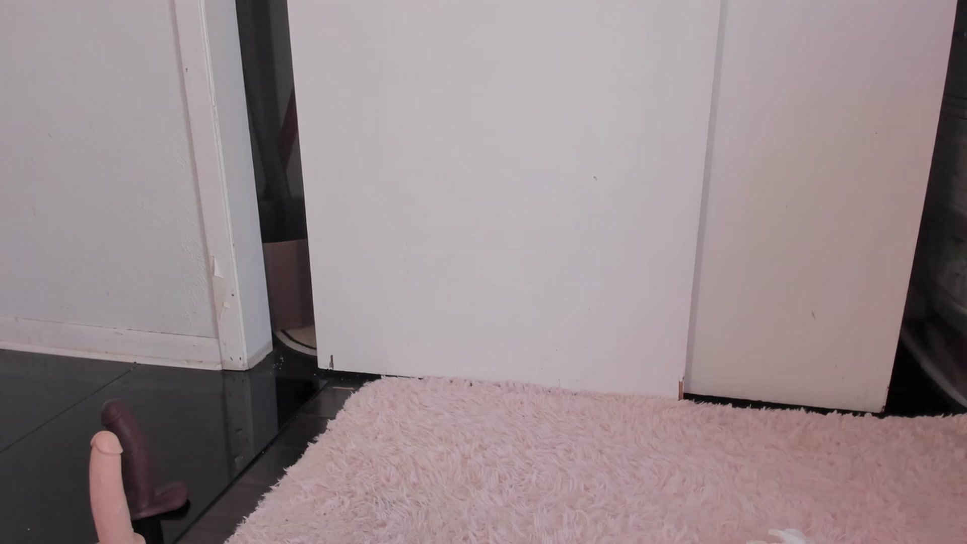 Gallery image thumbnail from NaomiDee's myfreecams stream on, 08/08/2023, 21:05 image 10 of 20