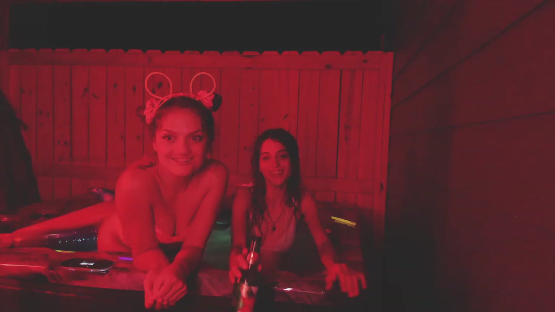 Gallery image thumbnail from NaomiDee's myfreecams stream on, 08/16/2023, 07:13 image 2 of 20