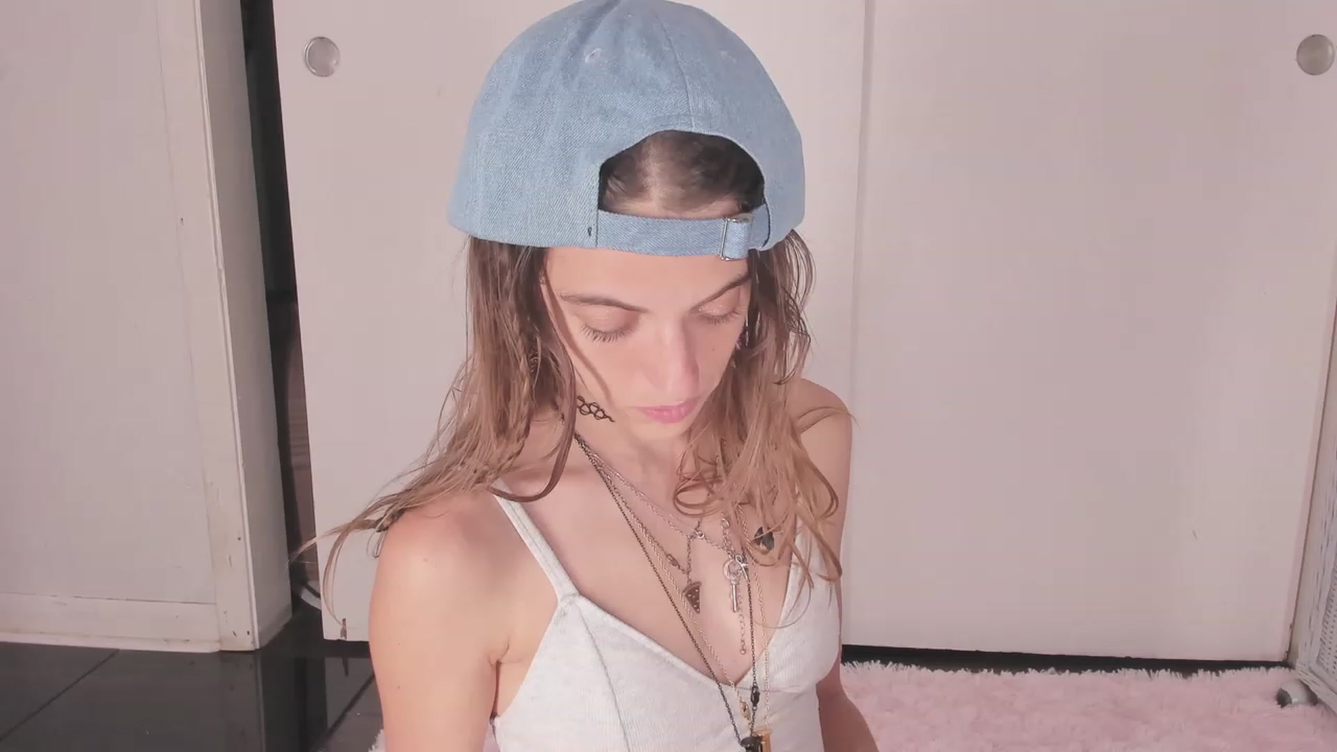 Gallery image thumbnail from NaomiDee's myfreecams stream on, 09/01/2023, 12:26 image 2 of 20