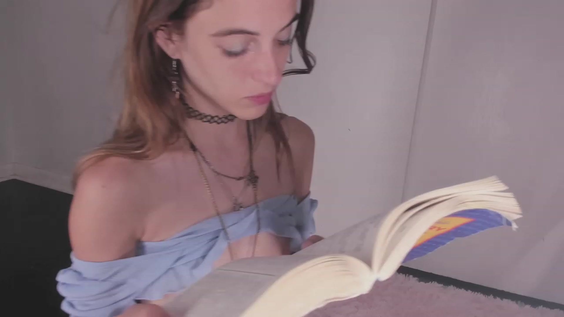Gallery image thumbnail from NaomiDee's myfreecams stream on, 09/02/2023, 07:41 image 15 of 20