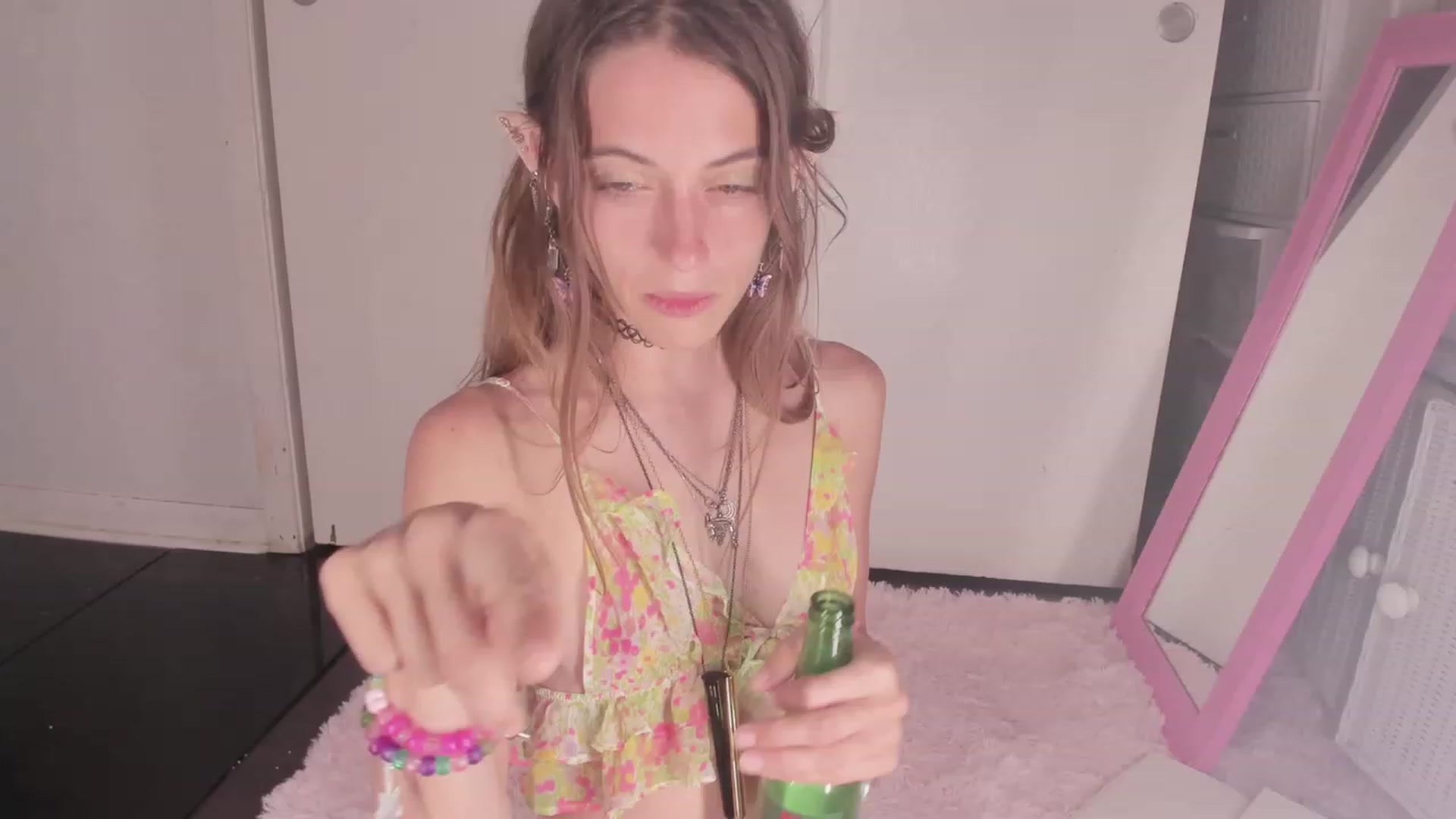 Gallery image thumbnail from NaomiDee's myfreecams stream on, 09/05/2023, 04:03 image 5 of 20