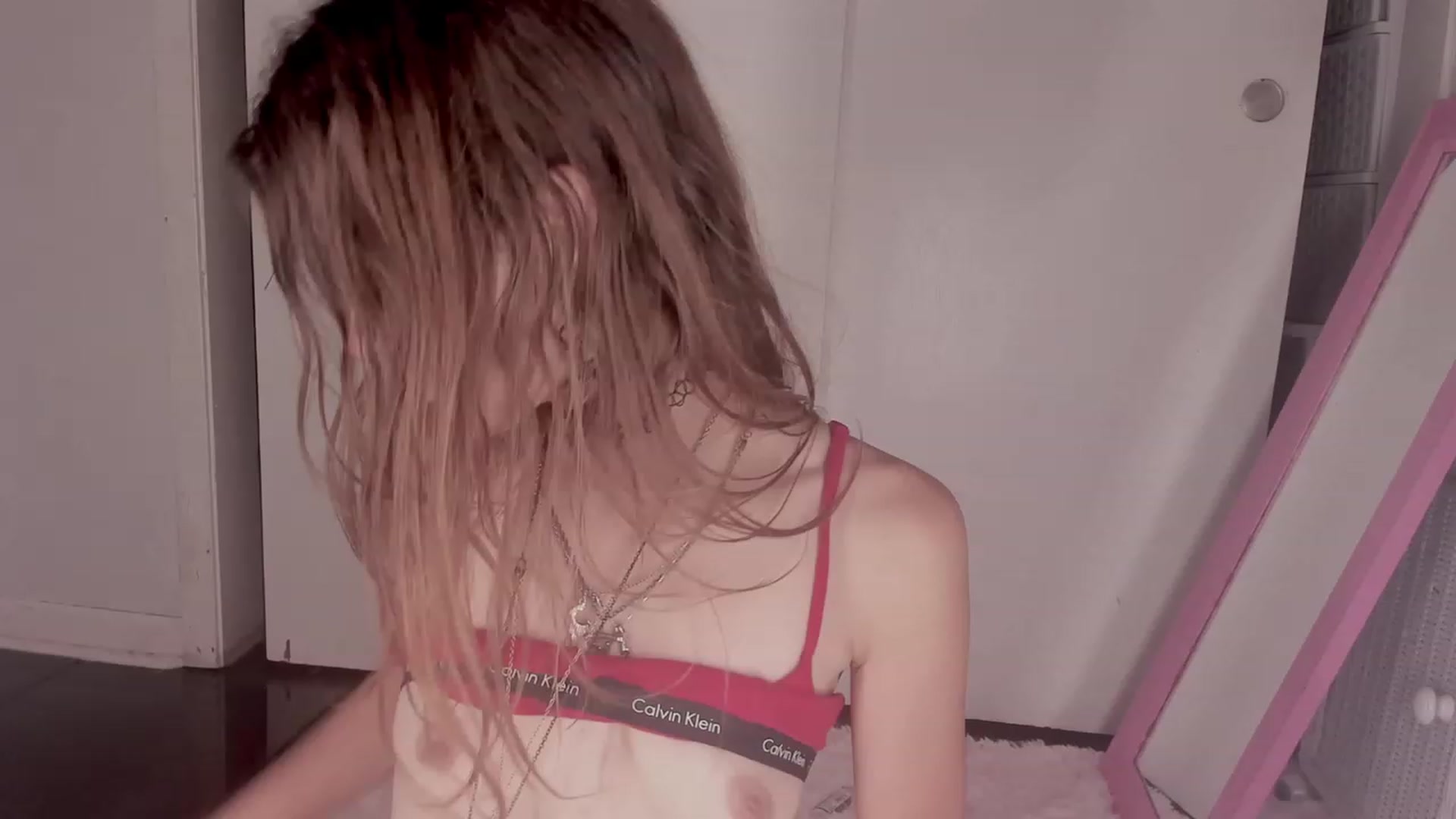 Gallery image thumbnail from NaomiDee's myfreecams stream on, 09/07/2023, 08:52 image 18 of 20