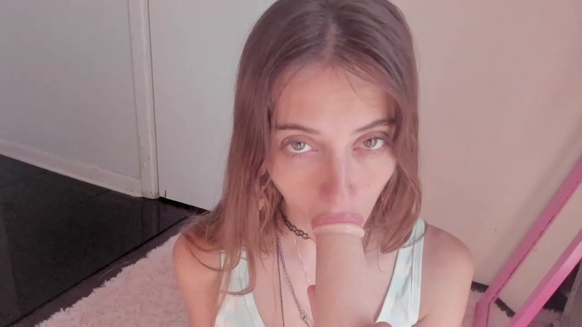 Gallery image thumbnail from NaomiDee's myfreecams stream on, 09/08/2023, 16:33 image 11 of 20