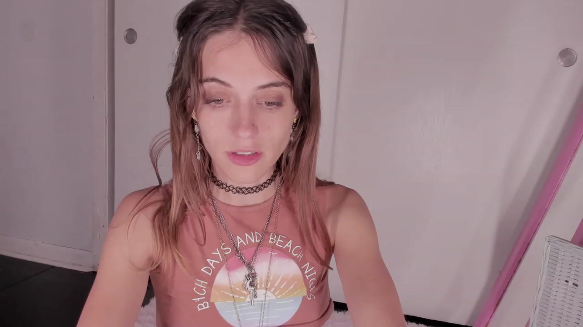 Gallery image thumbnail from NaomiDee's myfreecams stream on, 09/09/2023, 09:39 image 16 of 20